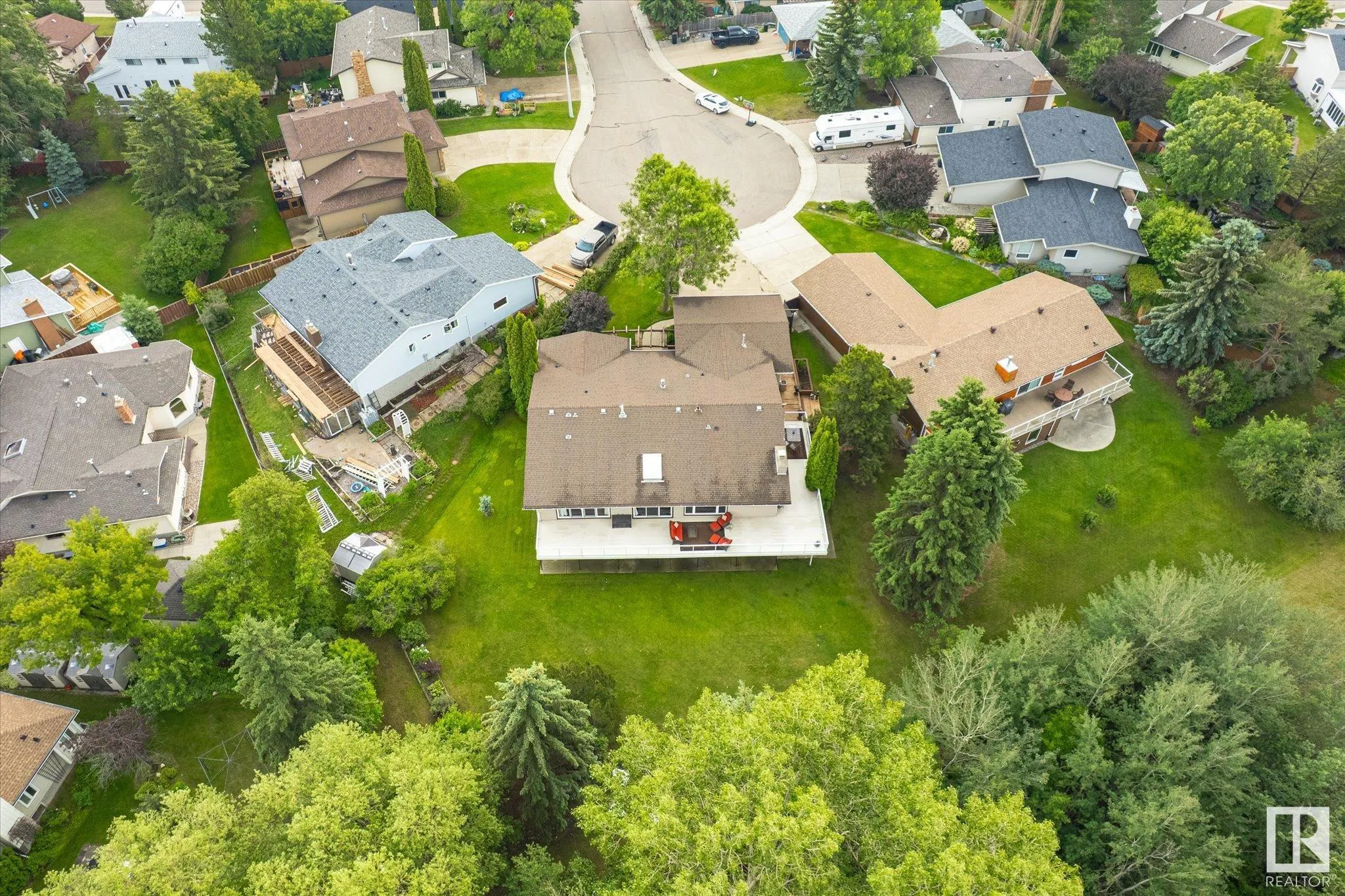 1112 PARKER Terrace