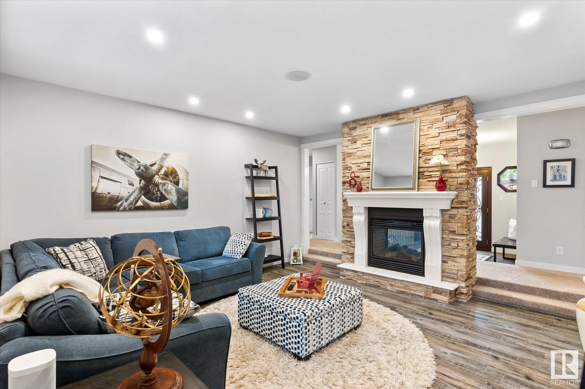 1112 PARKER Terrace