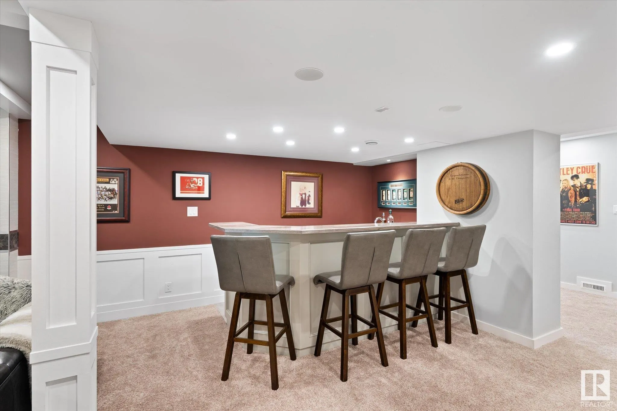 1112 PARKER Terrace