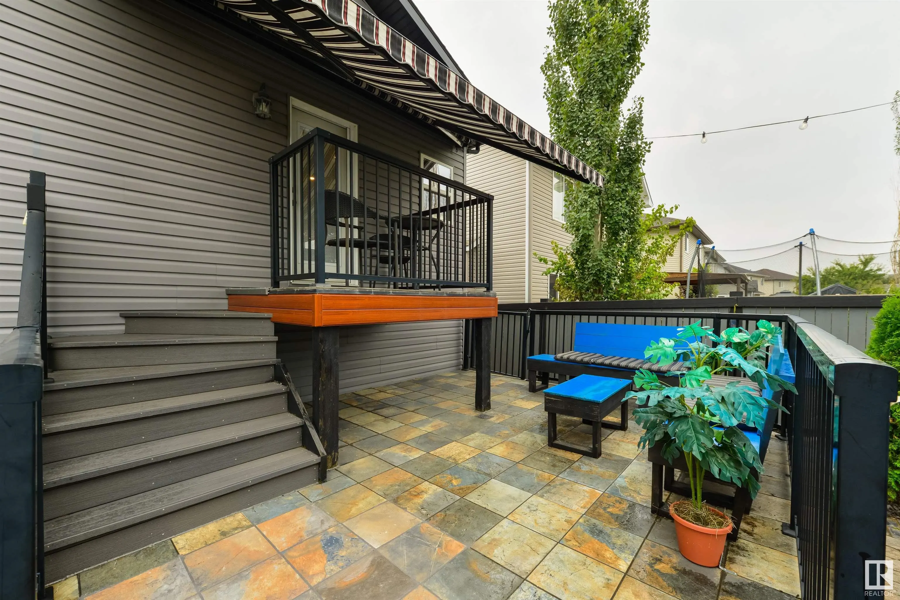 60 HUNTINGTON Crescent