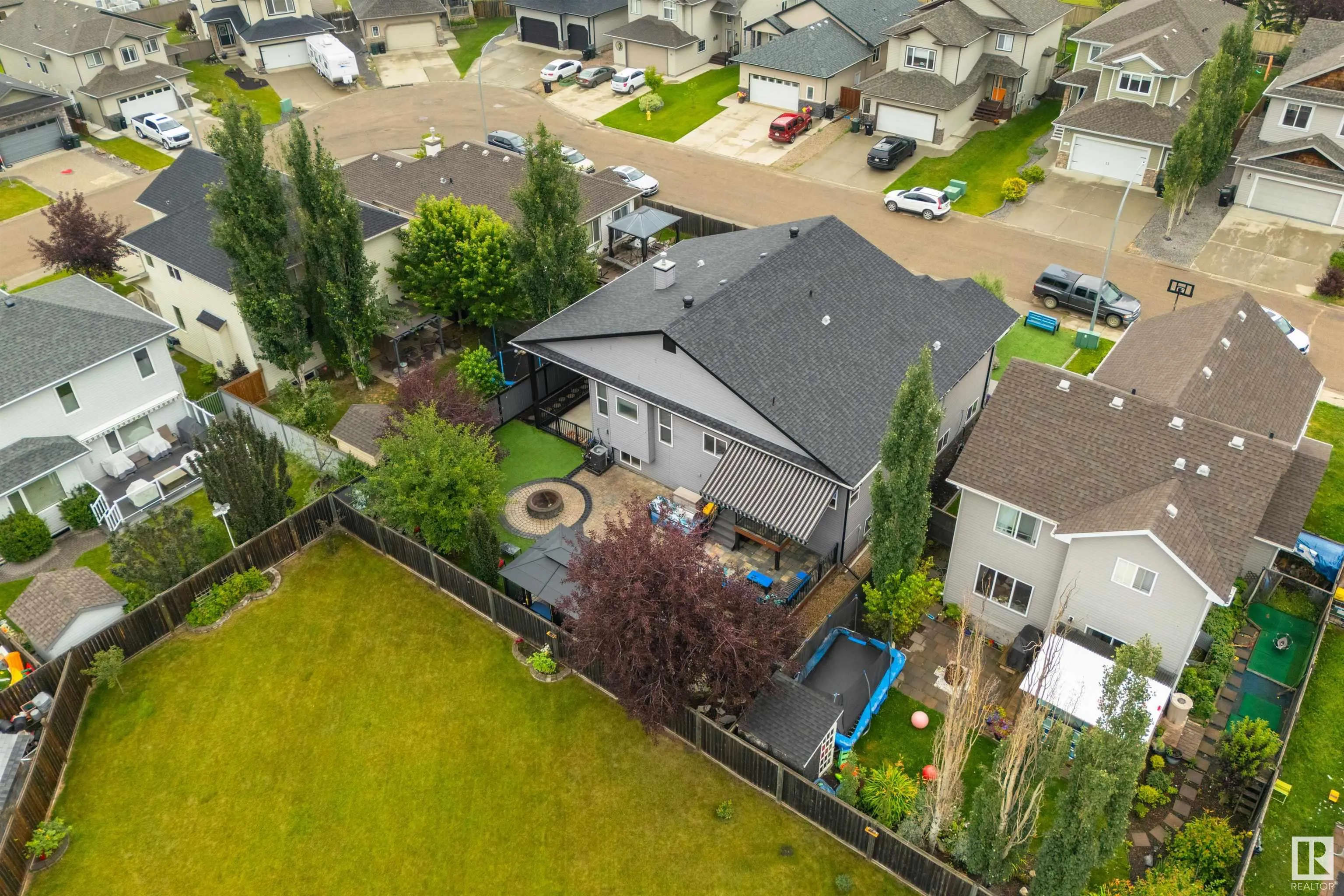 60 HUNTINGTON Crescent