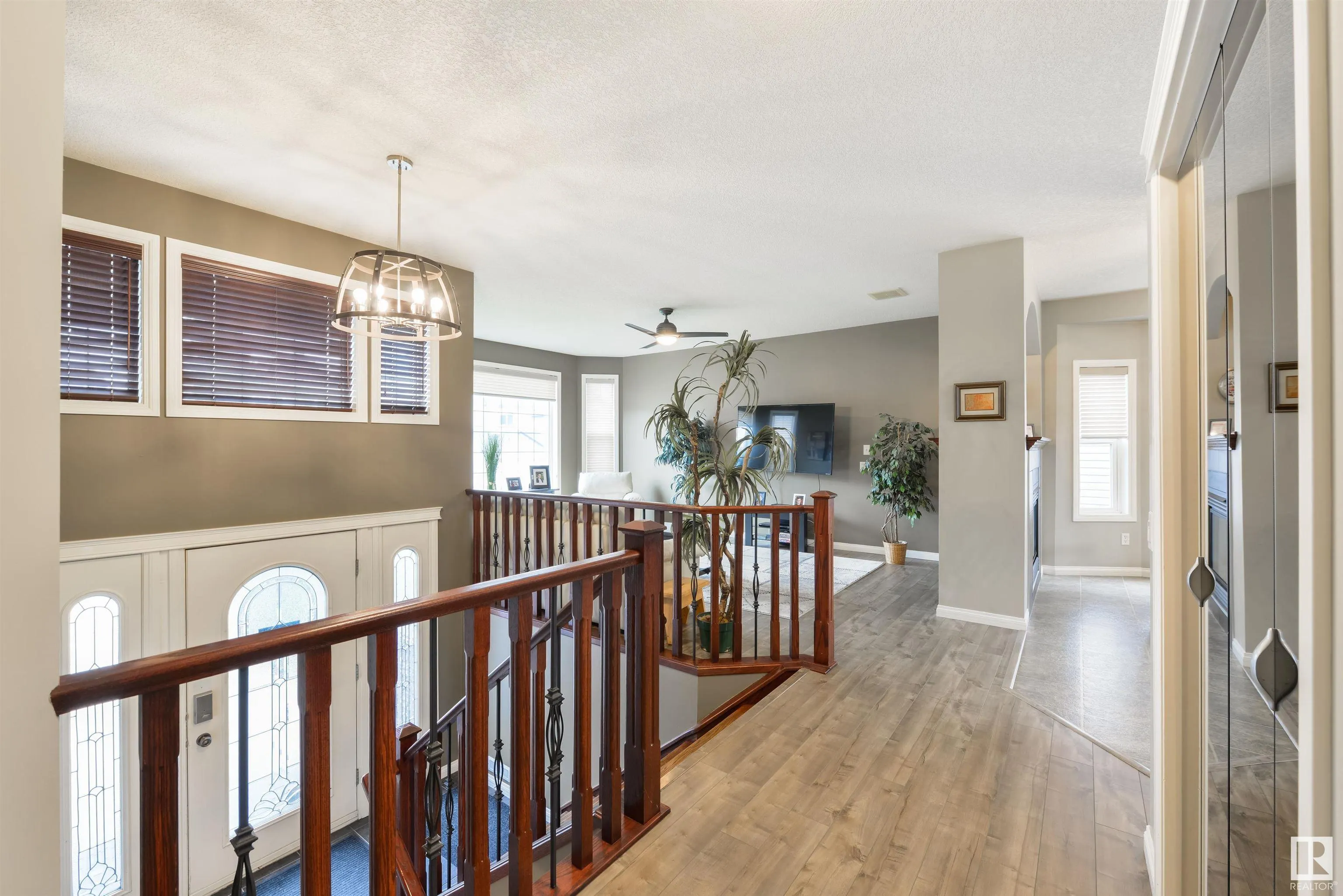 60 HUNTINGTON Crescent