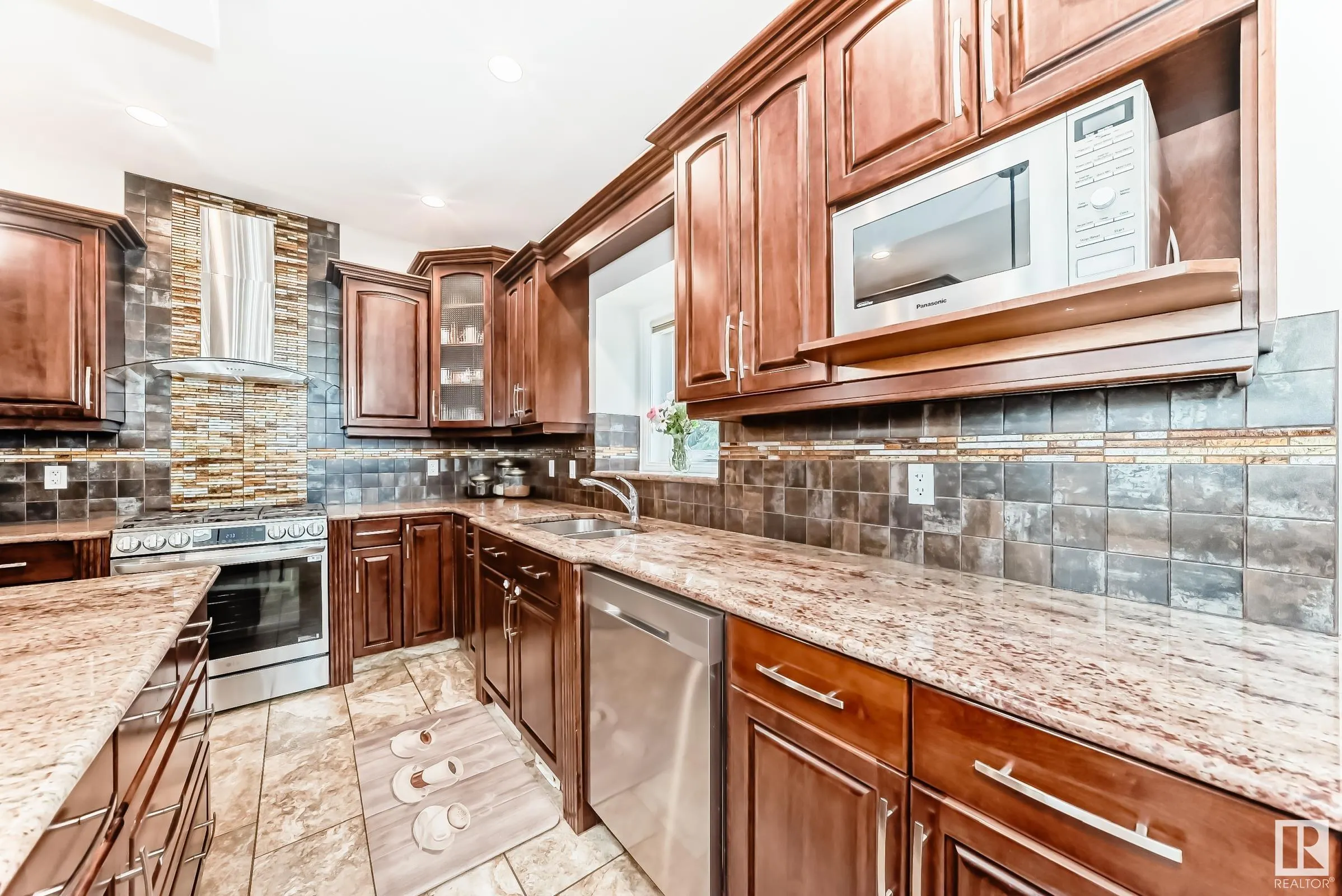 49 LOISELLE Way