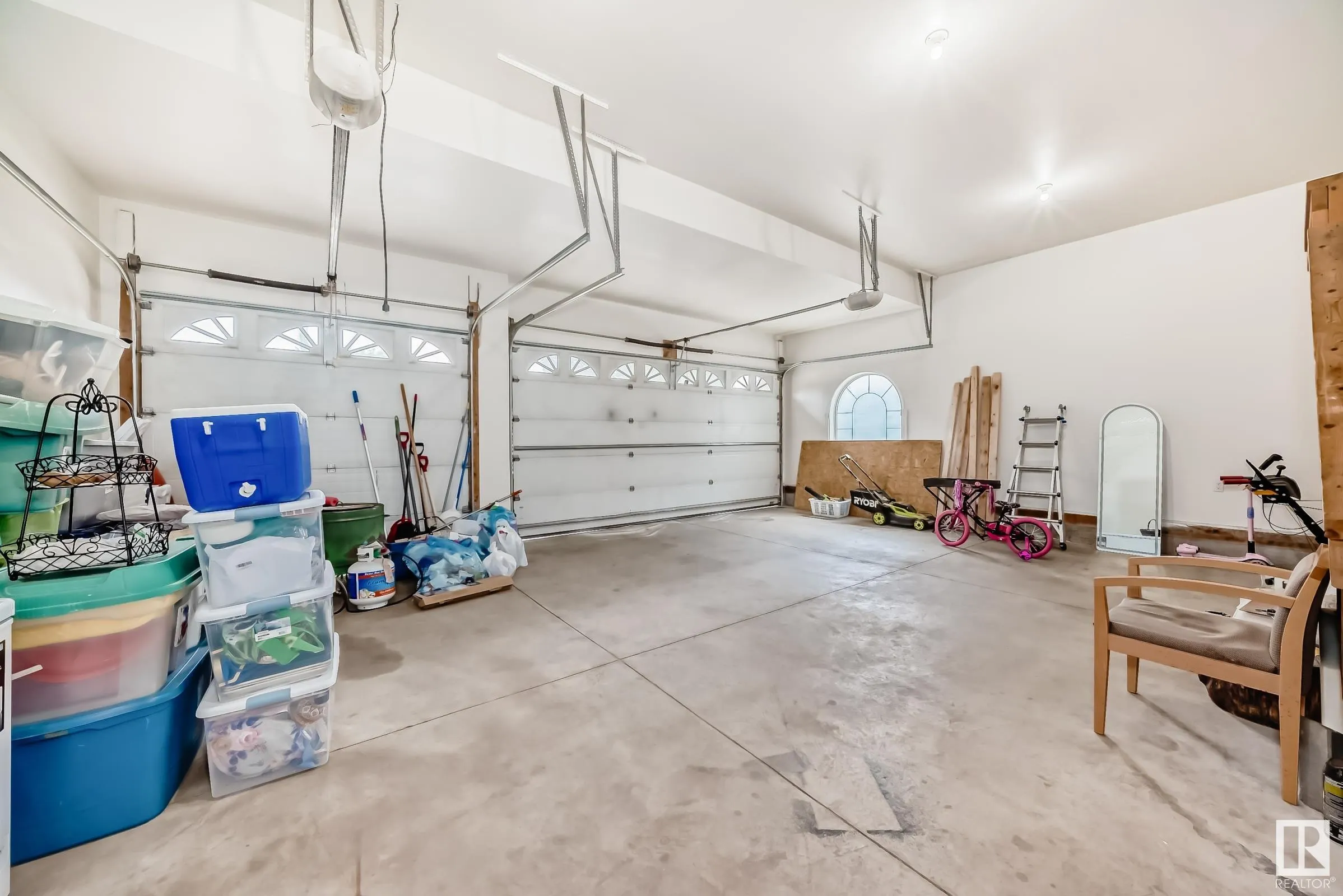 49 LOISELLE Way