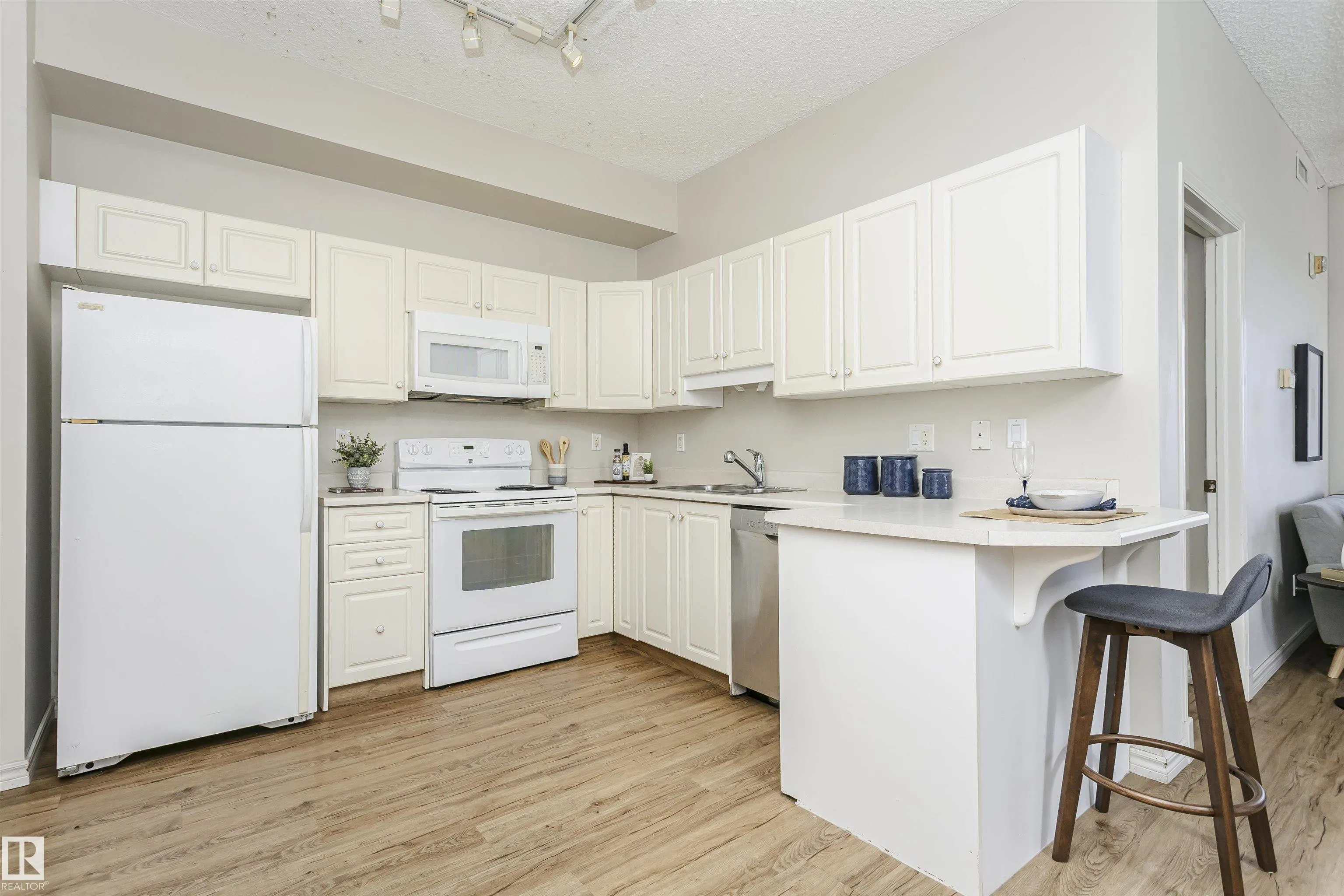 10649 SASKATCHEWAN Drive
