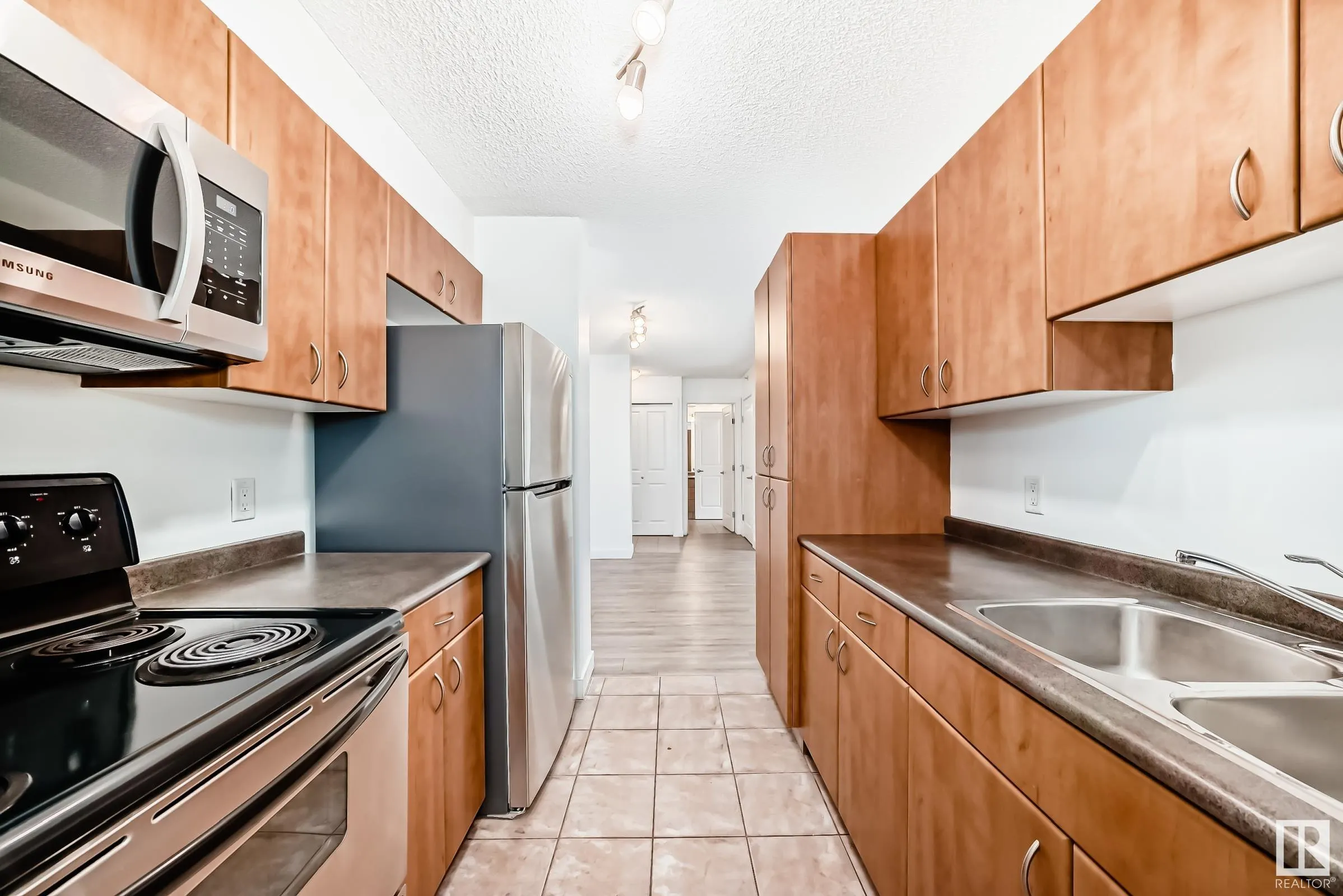 10303 105 Street