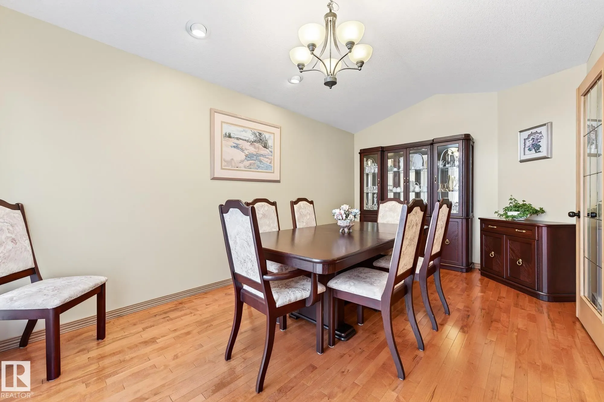 15 OVERTON Place