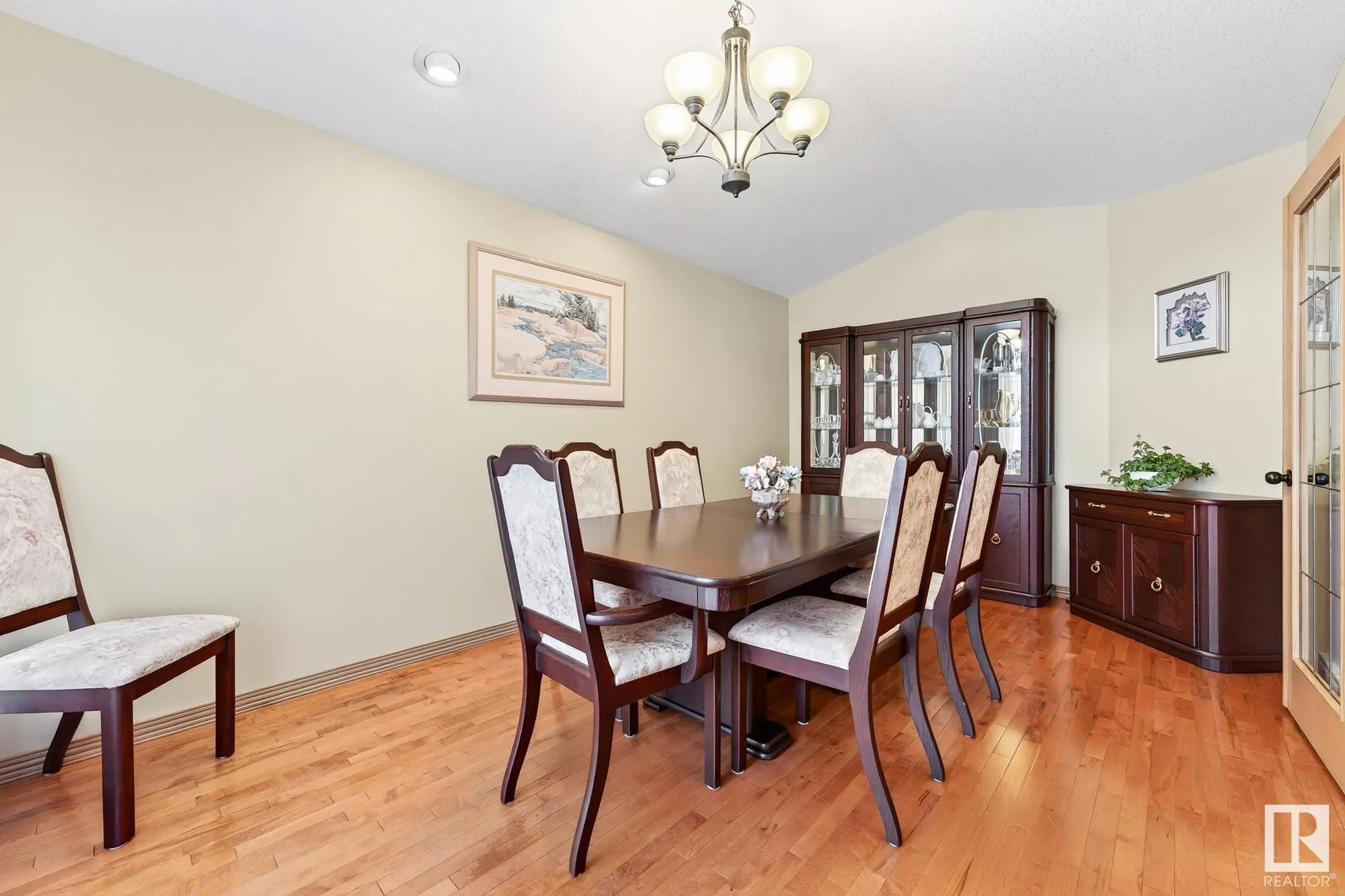 15 OVERTON Place