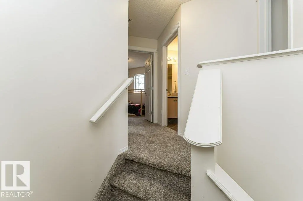 374 SUMMERTON Crescent