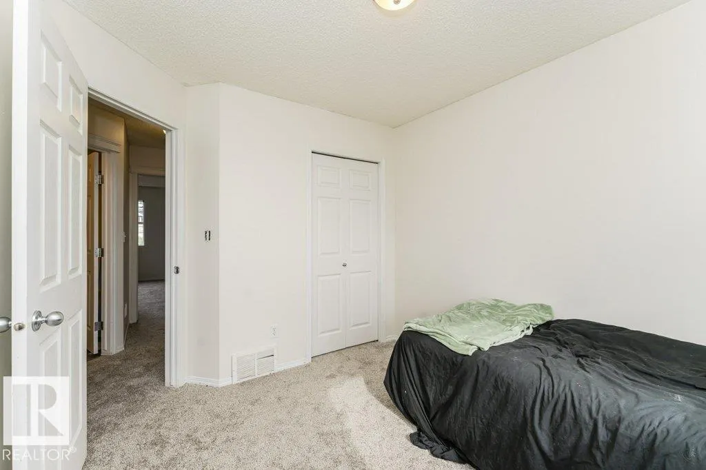 374 SUMMERTON Crescent