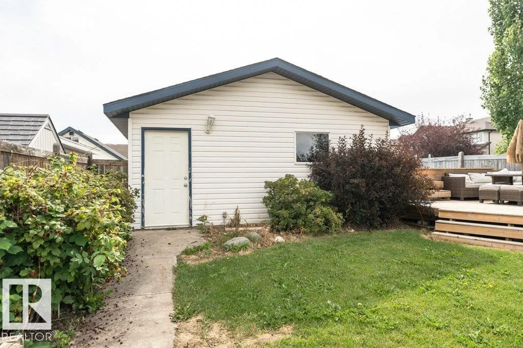 374 SUMMERTON Crescent