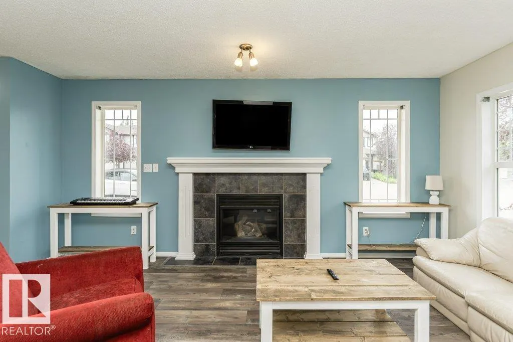 374 SUMMERTON Crescent