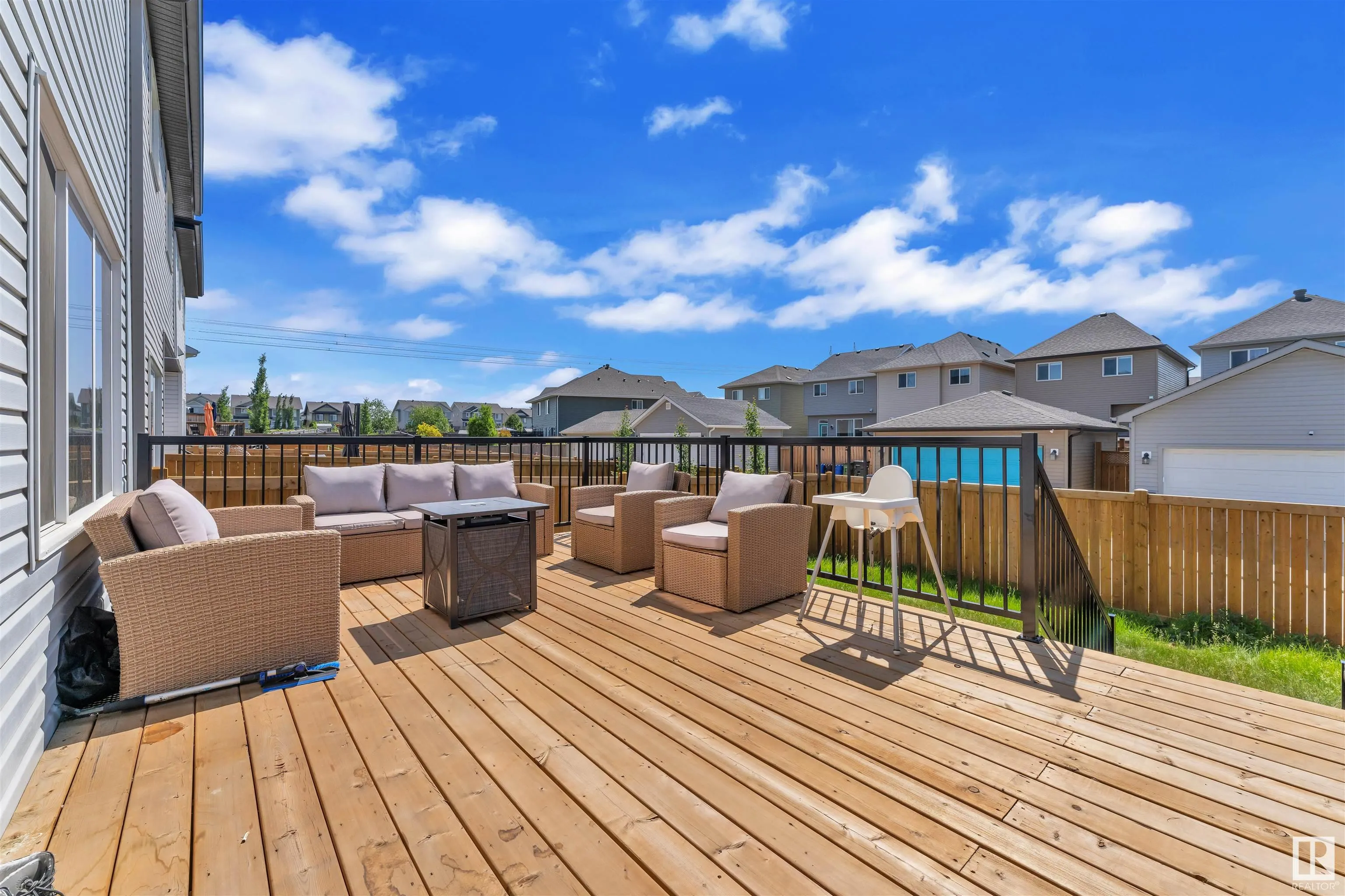 2890 COUGHLAN GREEN Drive