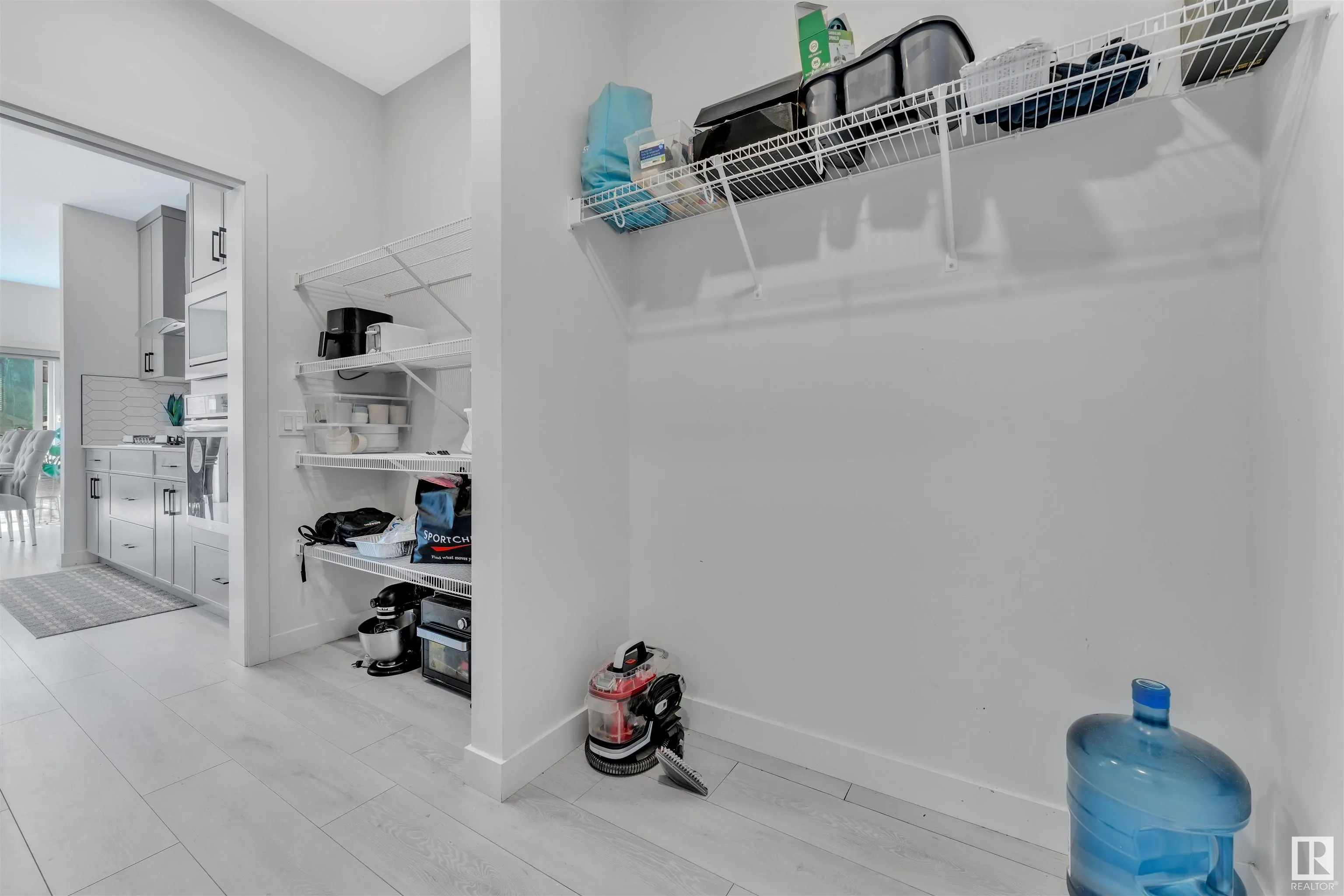 2890 COUGHLAN GREEN Drive