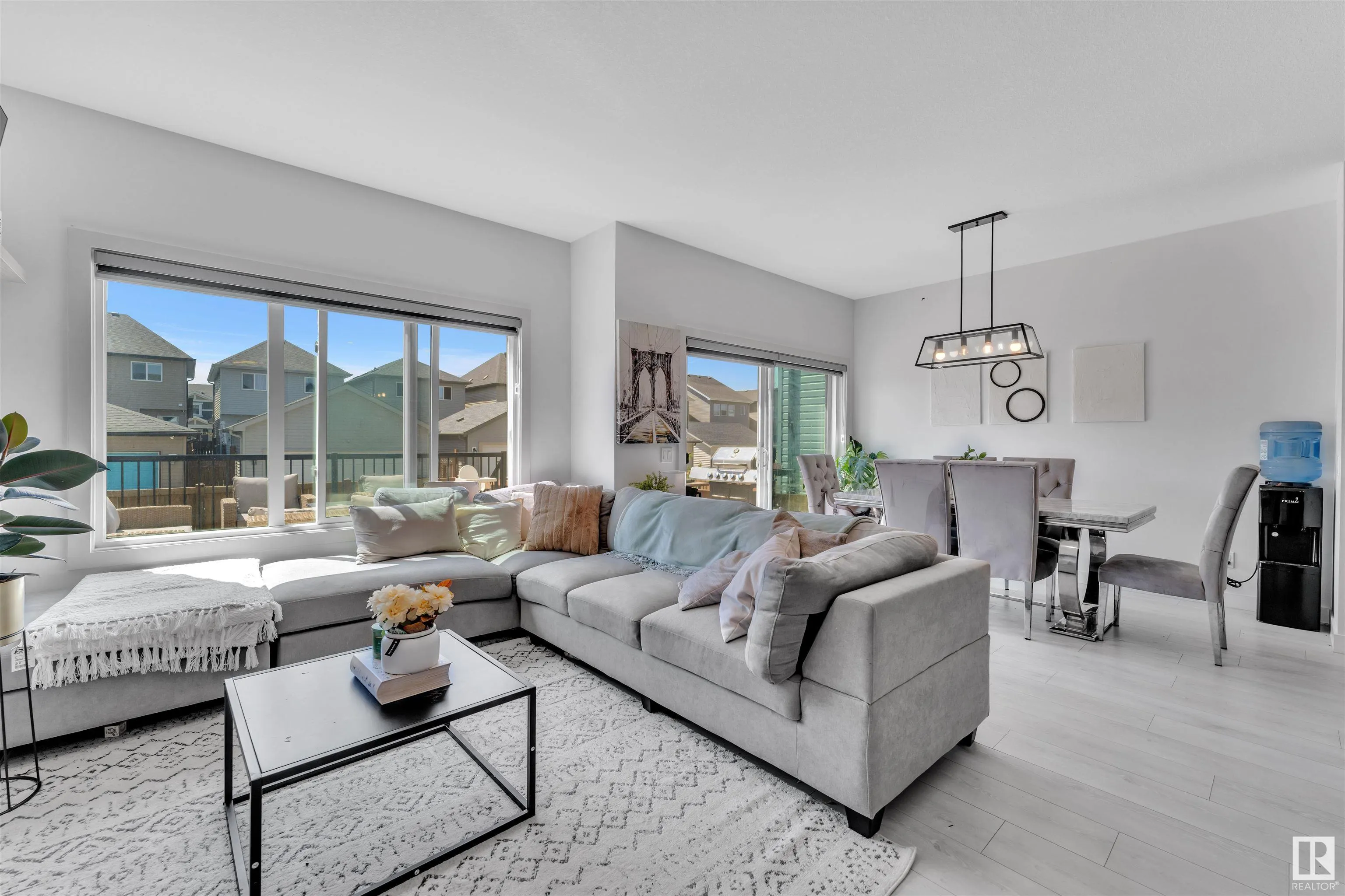2890 COUGHLAN GREEN Drive