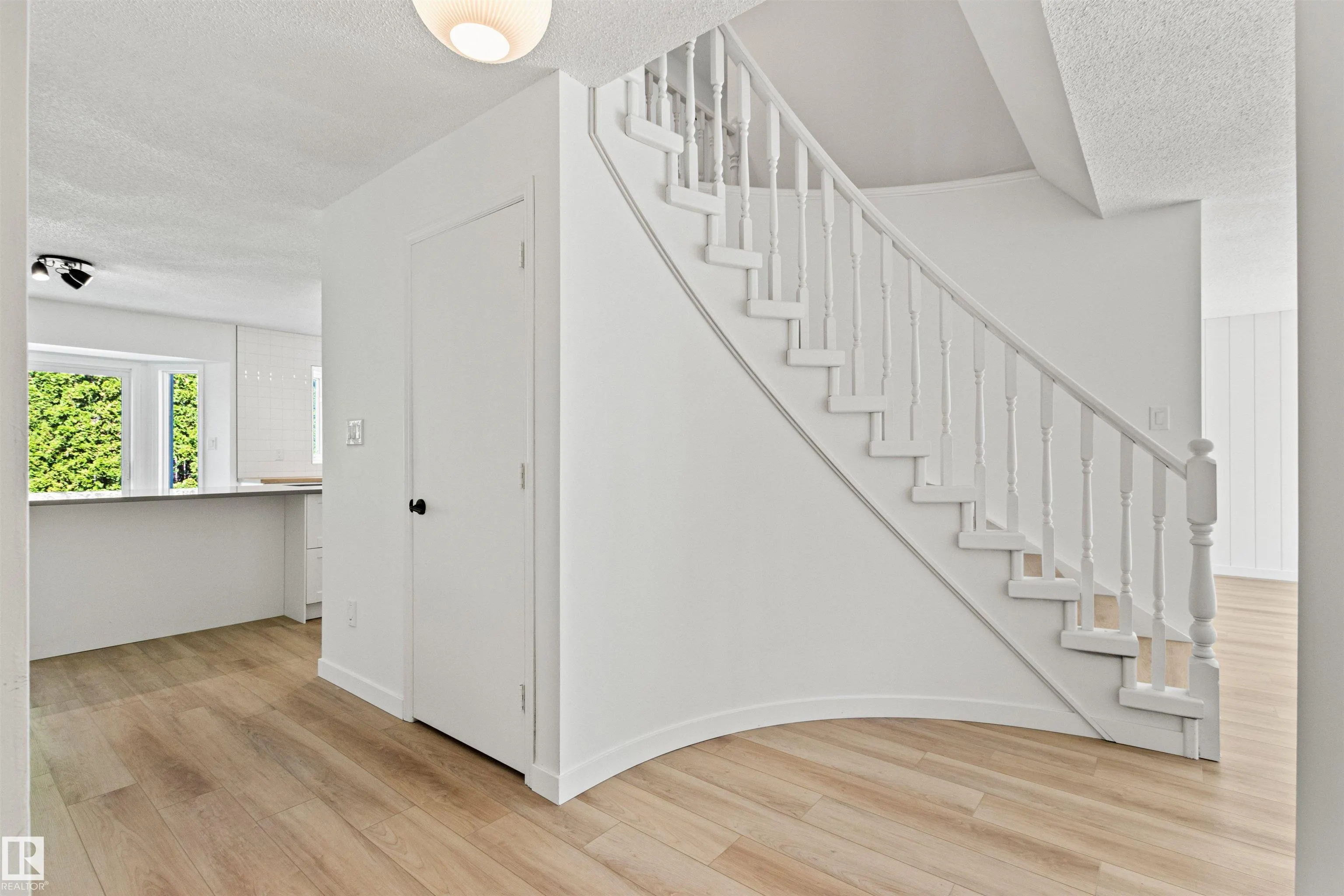 36 LANGHOLM Drive