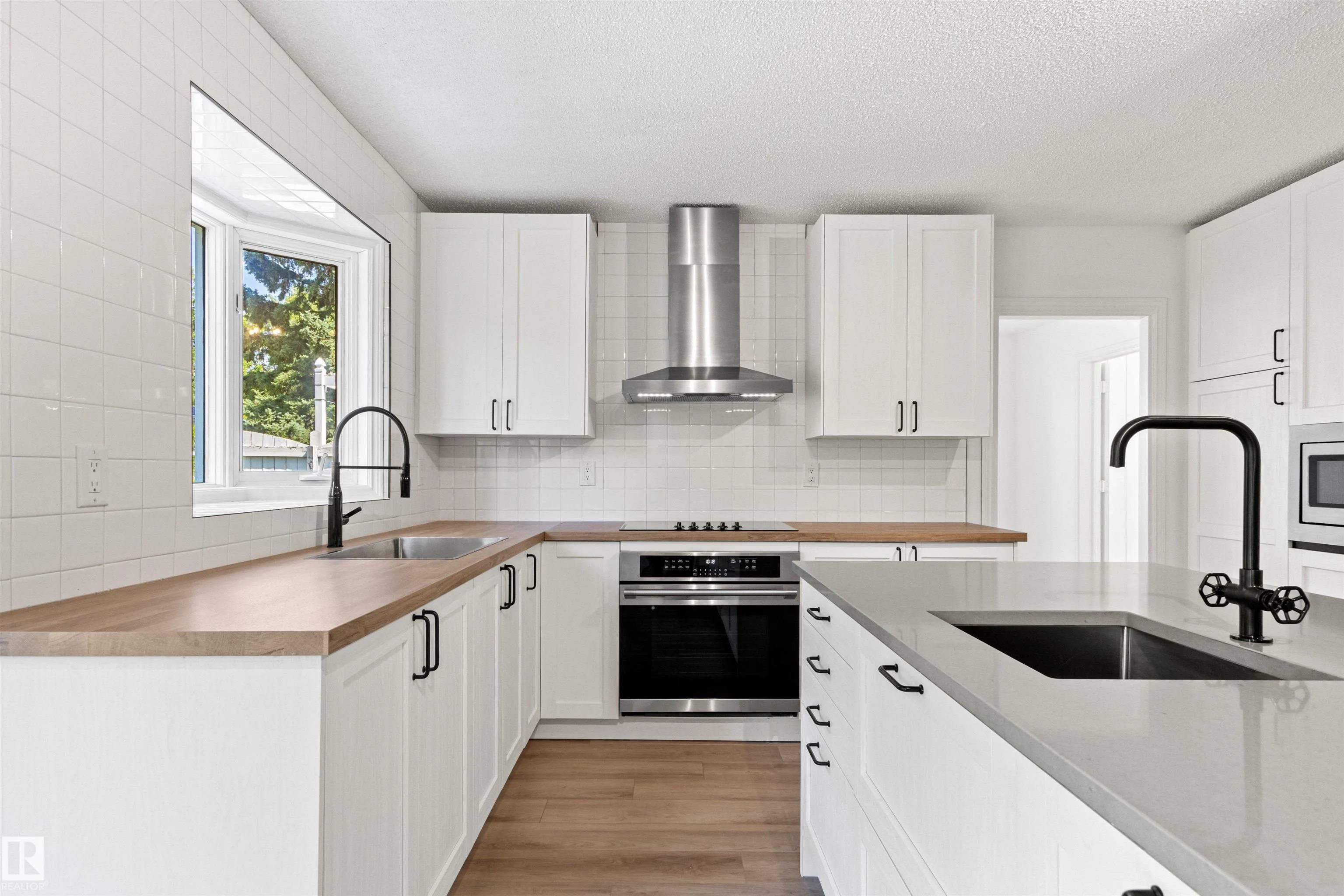 36 LANGHOLM Drive