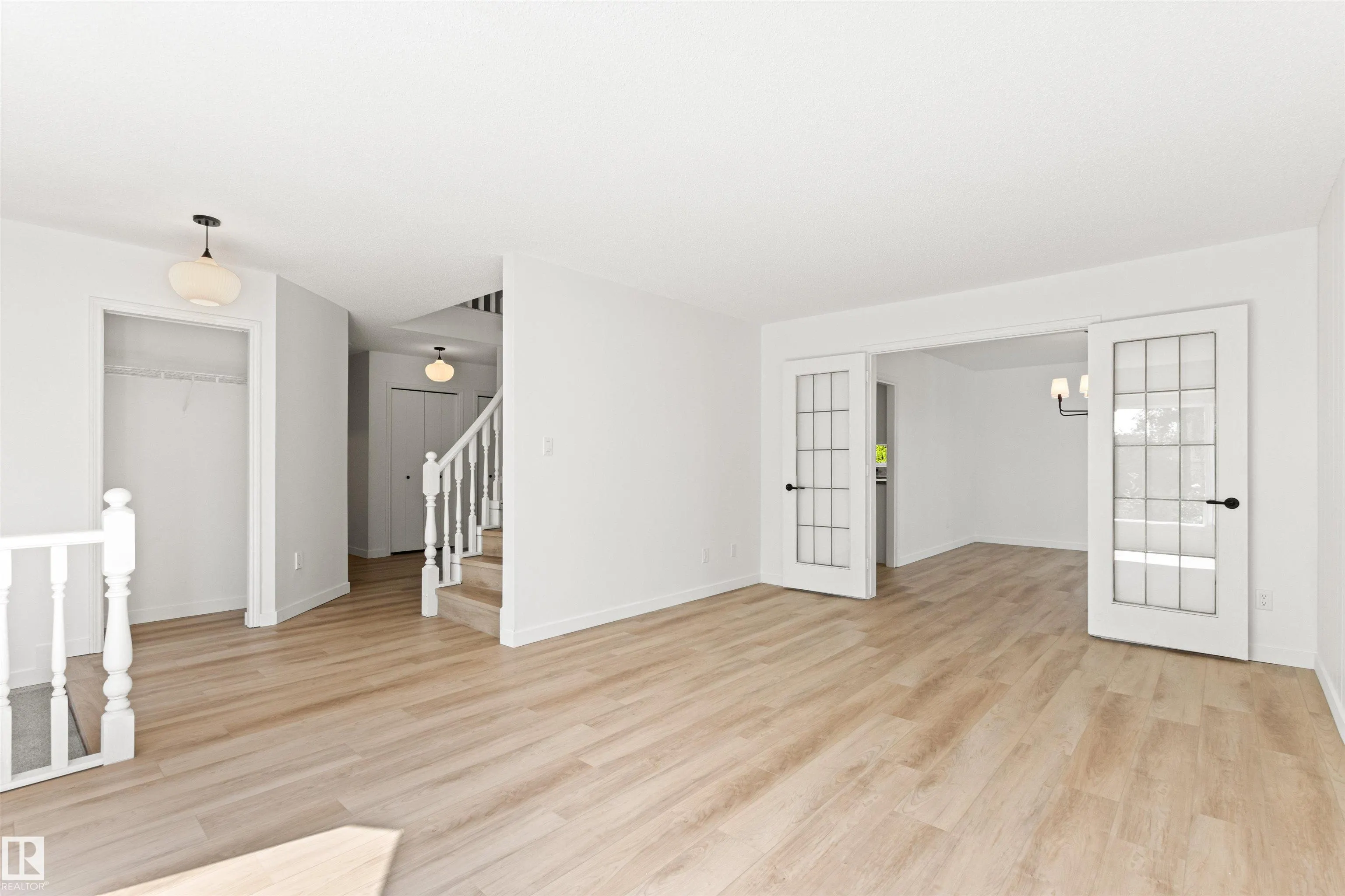 36 LANGHOLM Drive