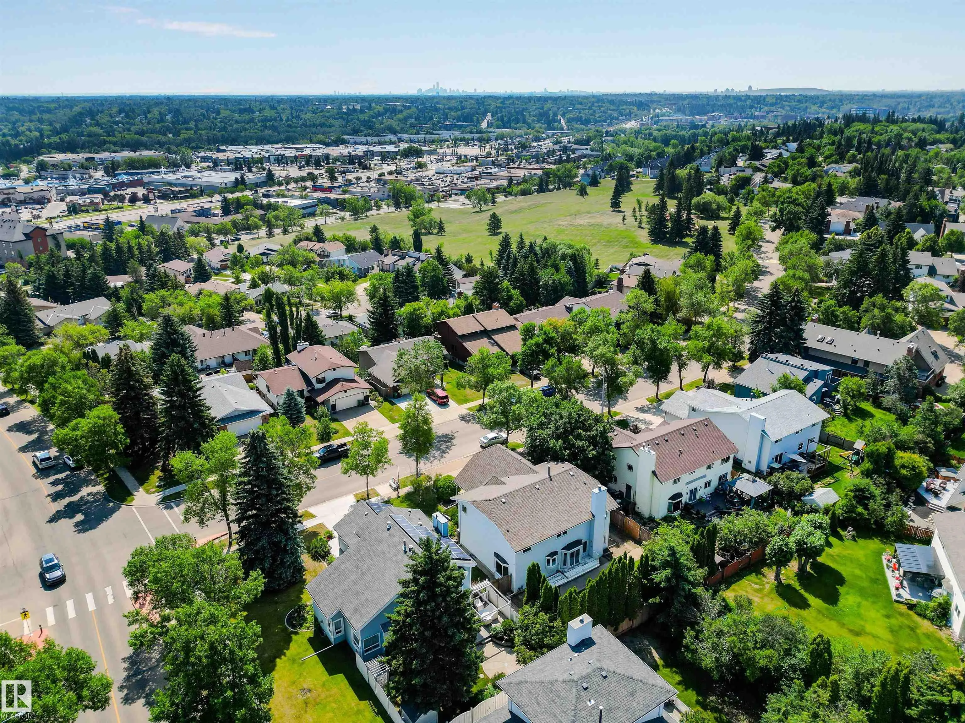 36 LANGHOLM Drive