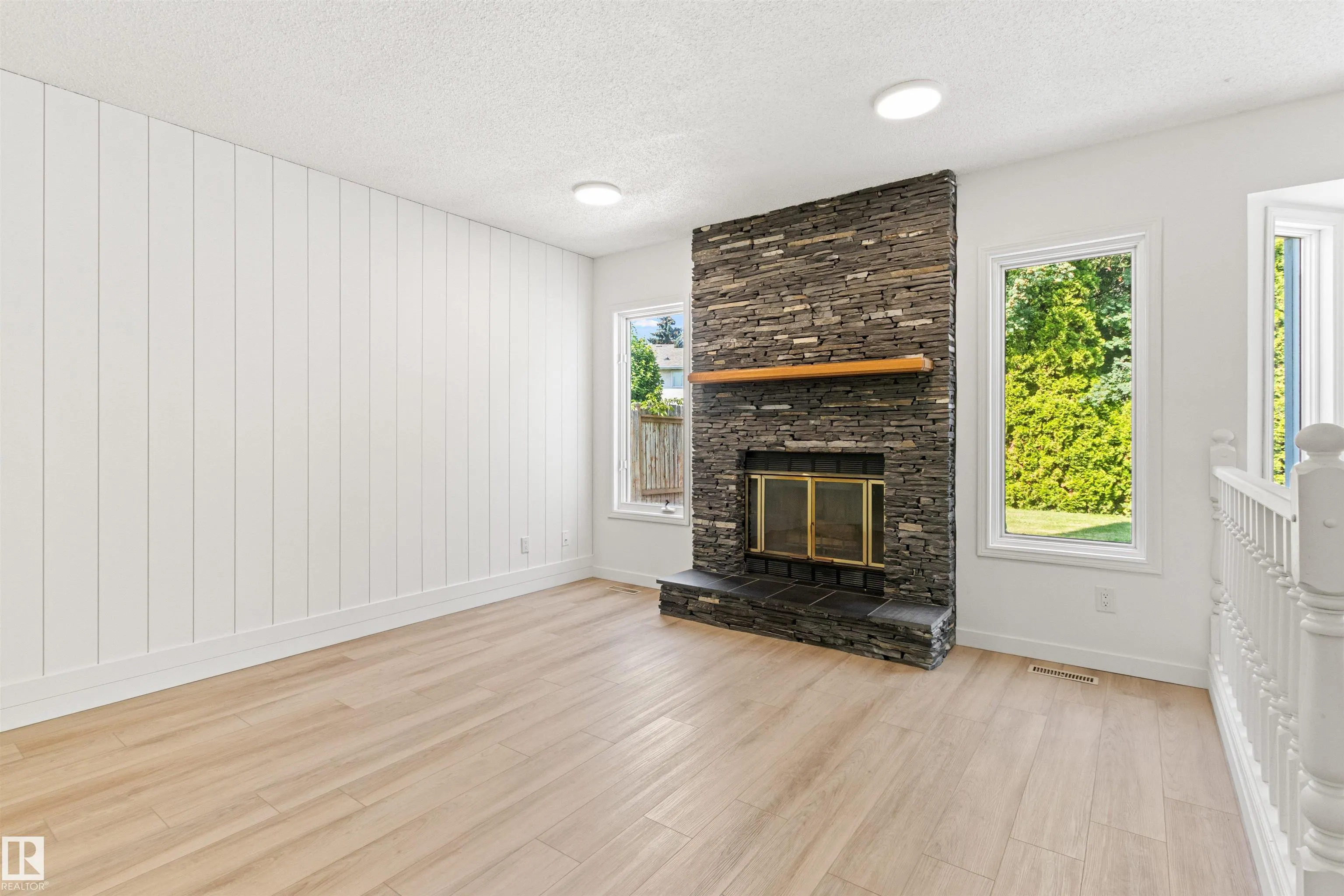 36 LANGHOLM Drive