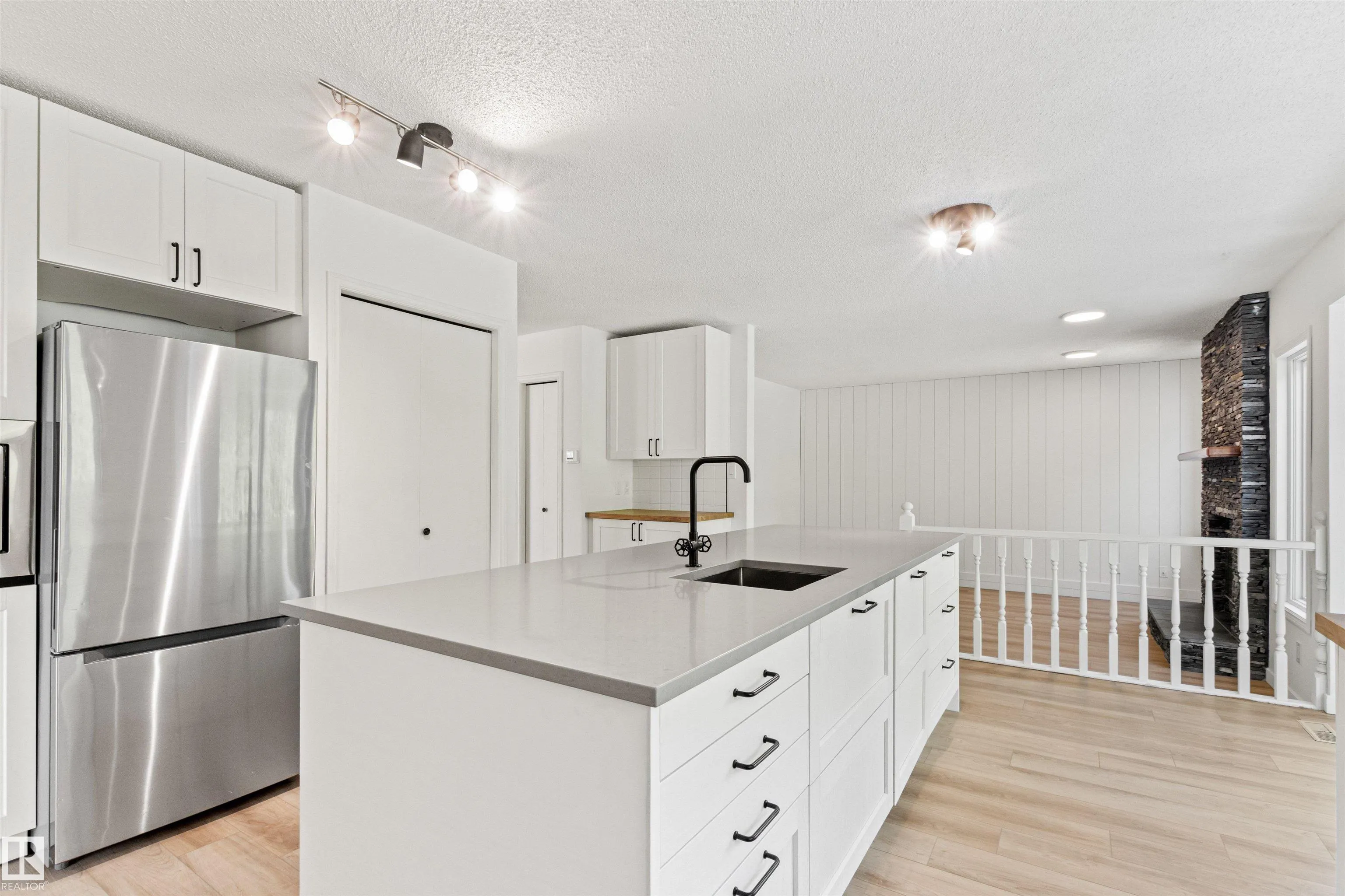 36 LANGHOLM Drive