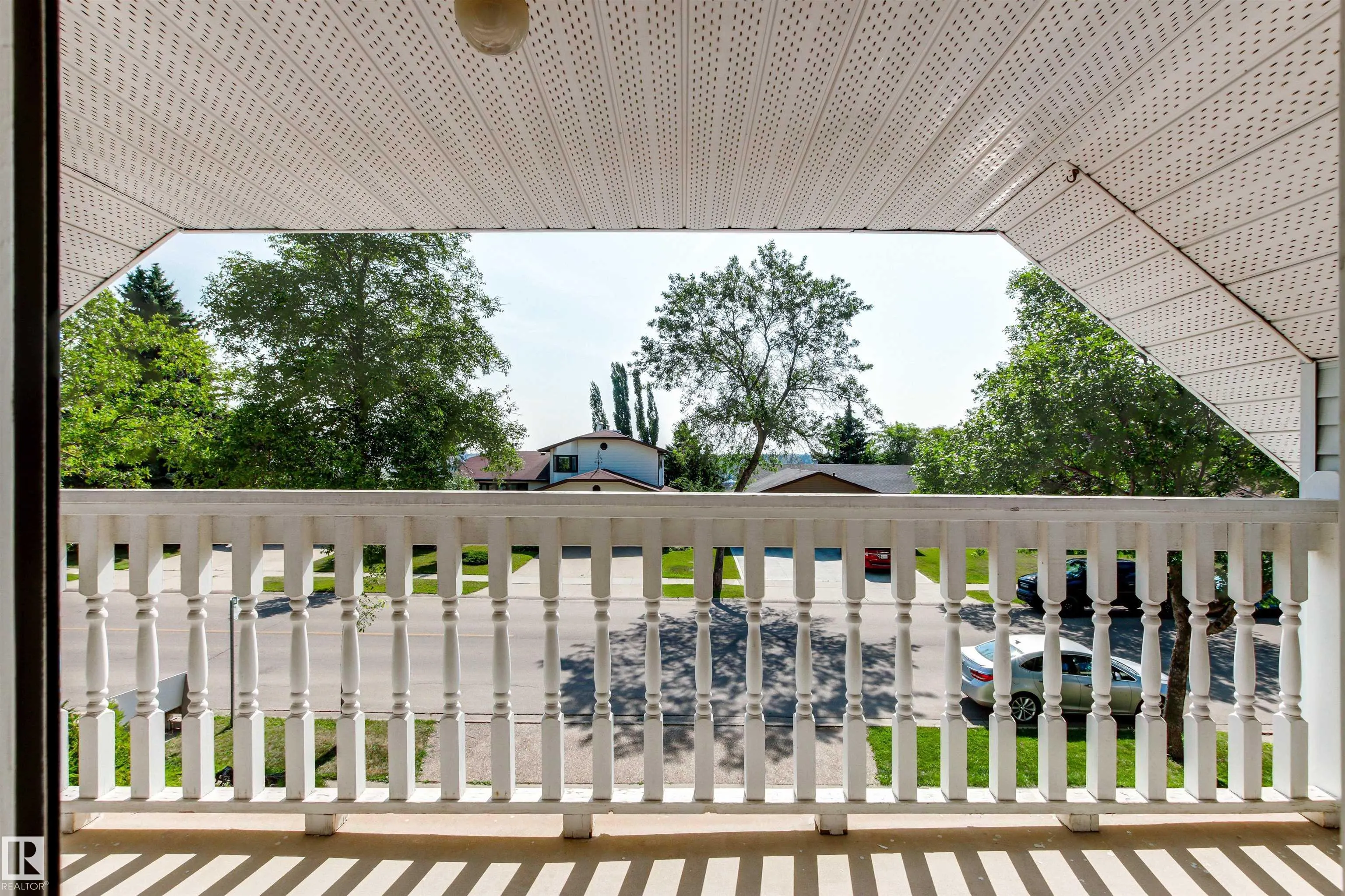 36 LANGHOLM Drive