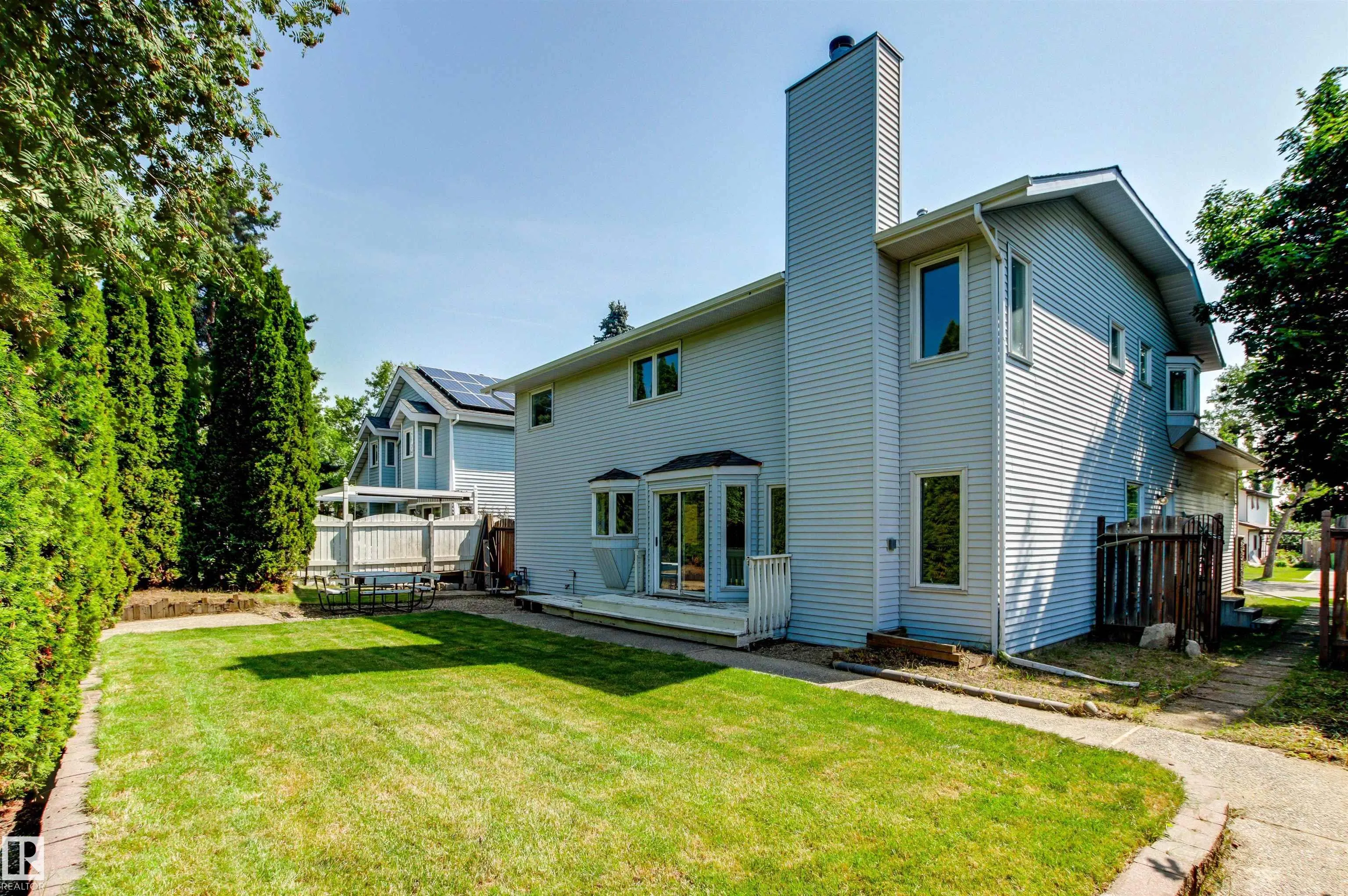 36 LANGHOLM Drive