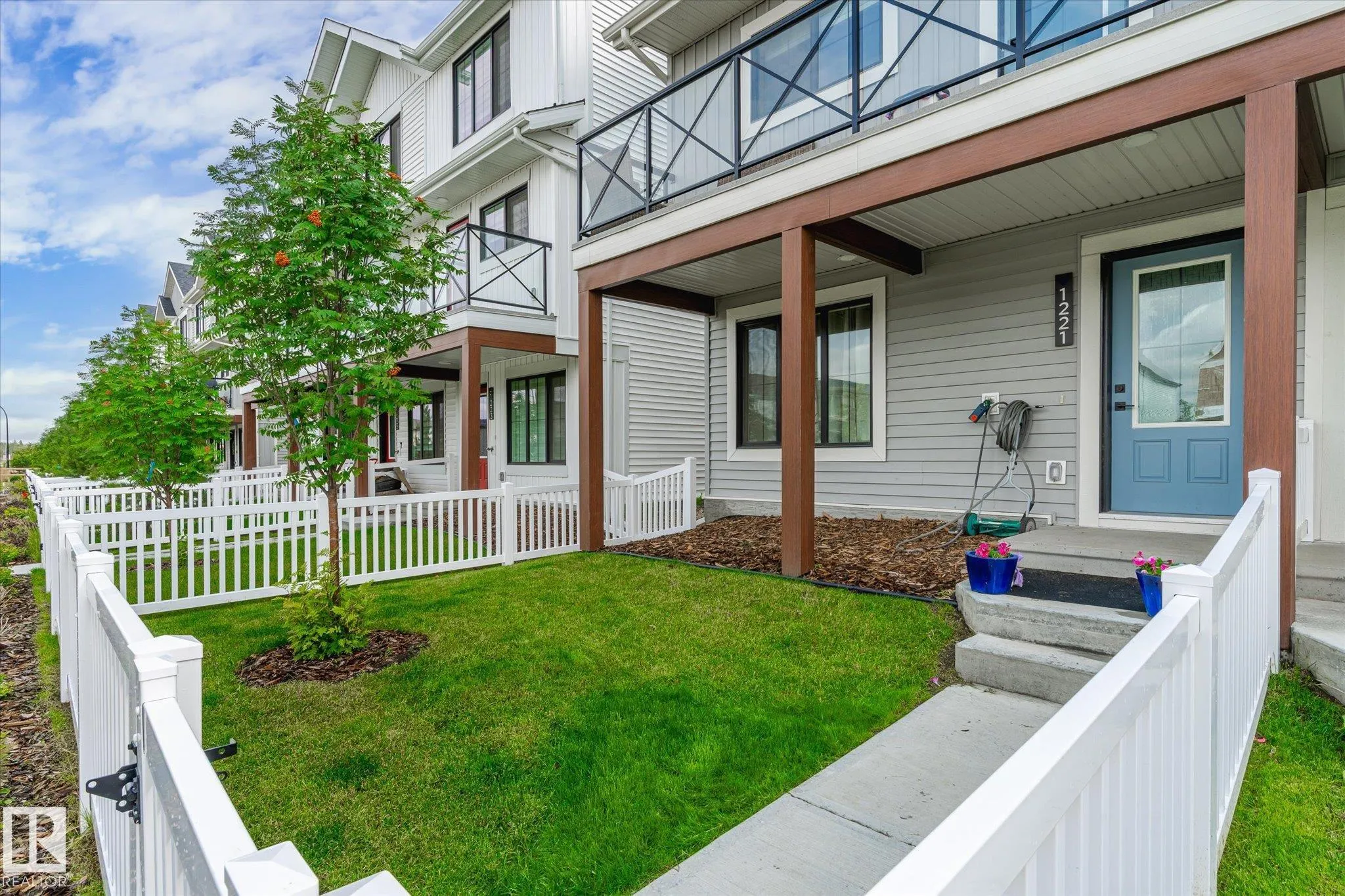1221 MCLEOD Avenue