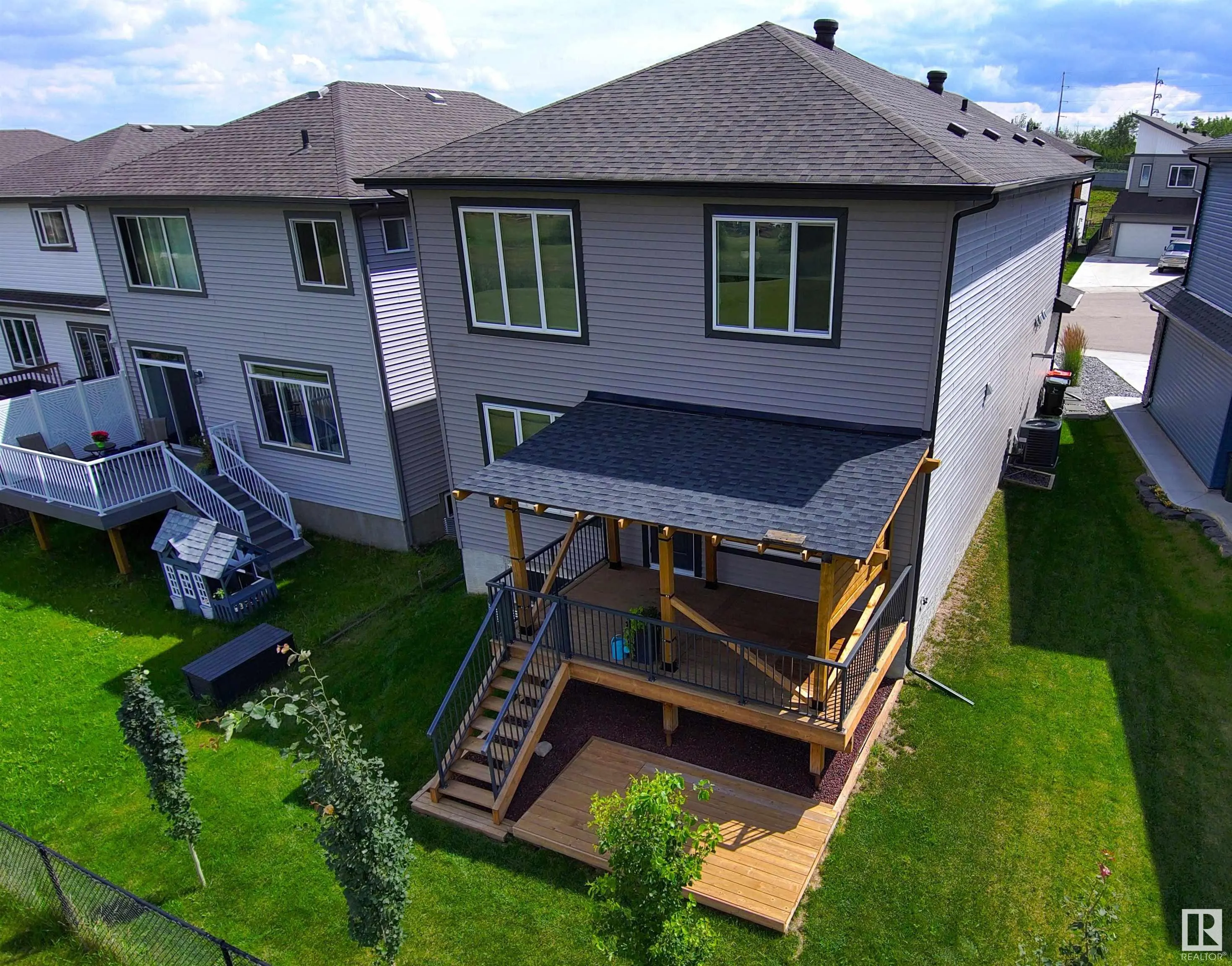 277 SILVERSTONE Crescent