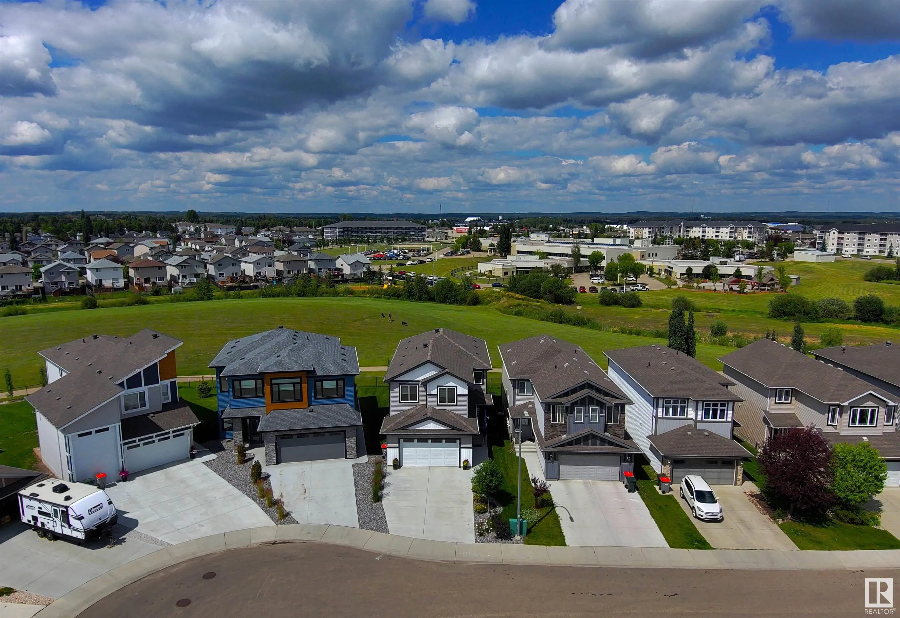 277 SILVERSTONE Crescent