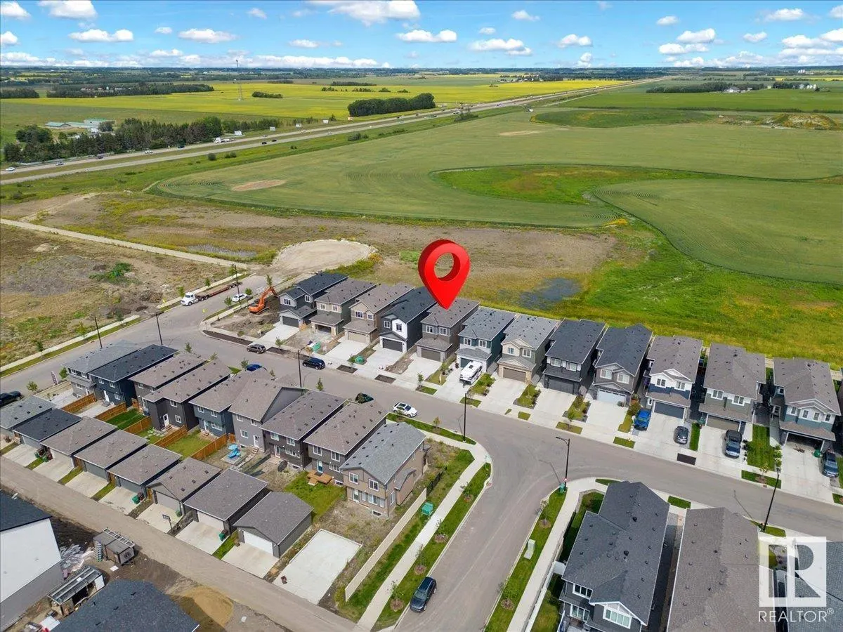 12 EDGEFIELD Way