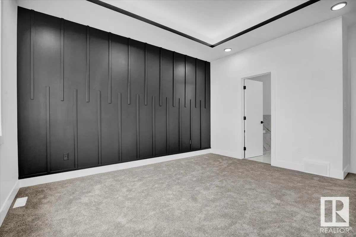 12 EDGEFIELD Way