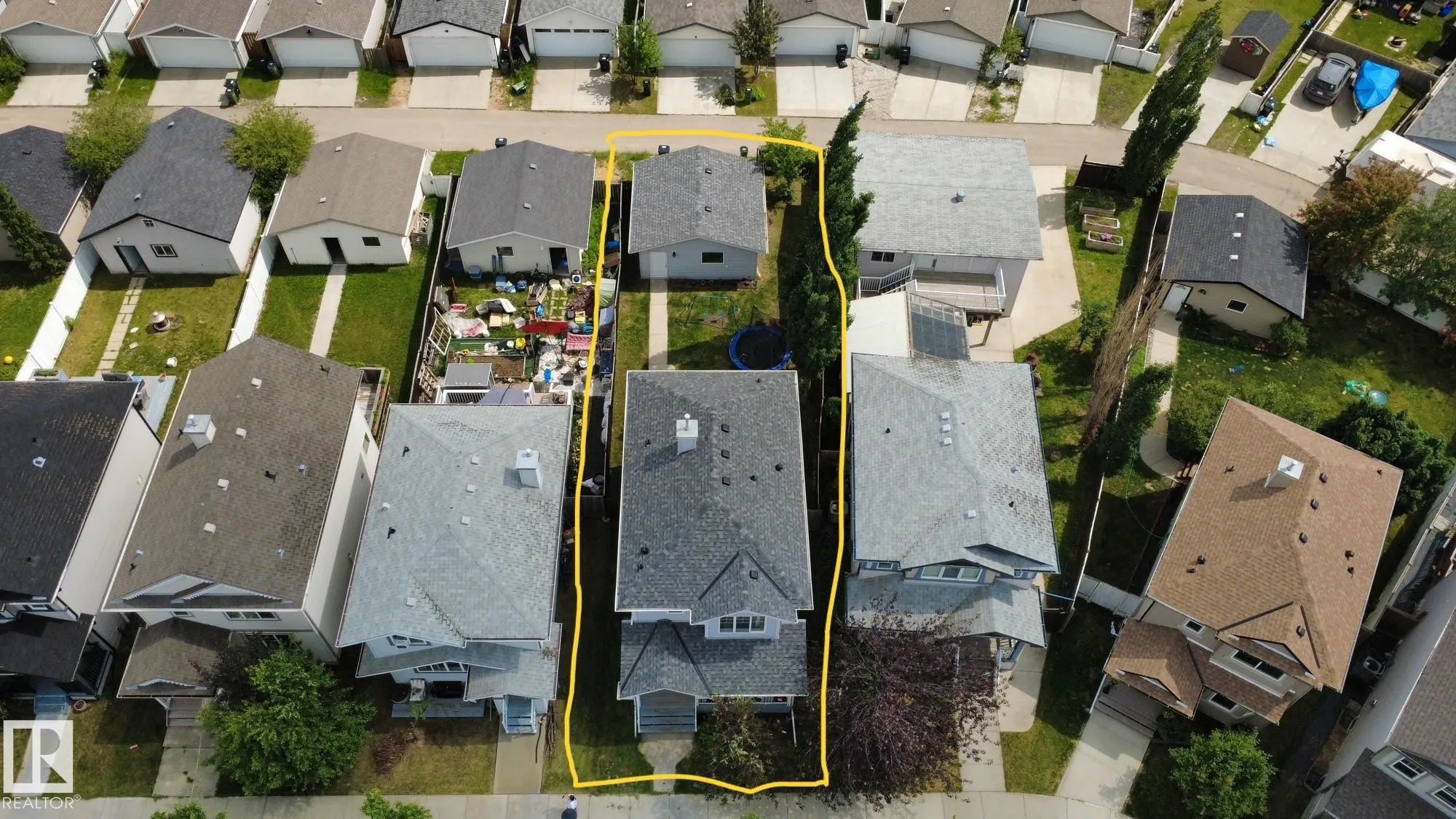 5596 STEVENS Crescent