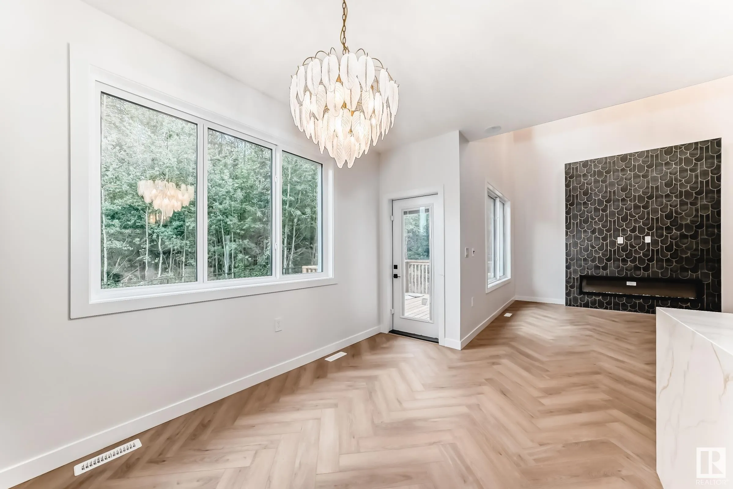 55 MEADOWGROVE Lane