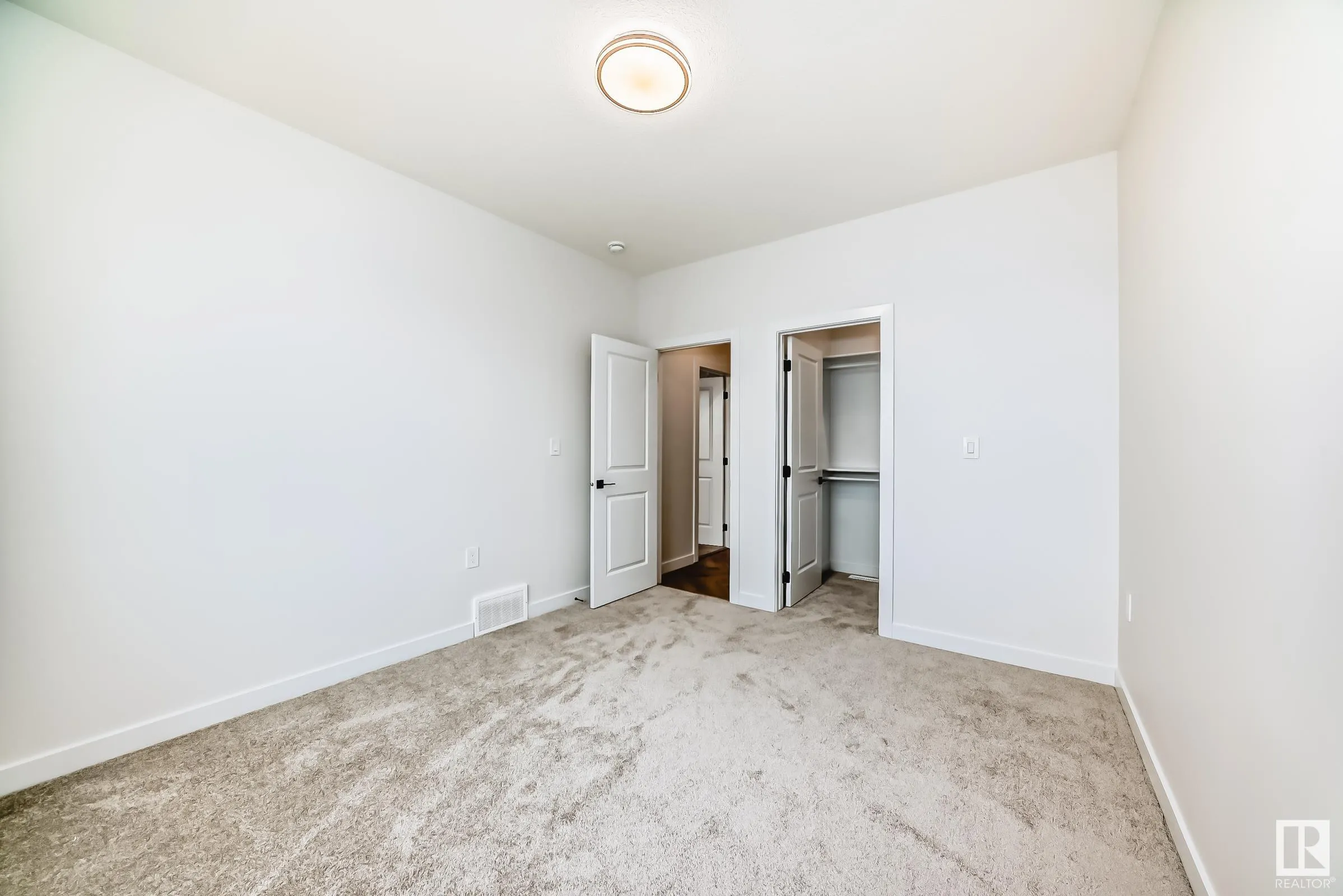 55 MEADOWGROVE Lane