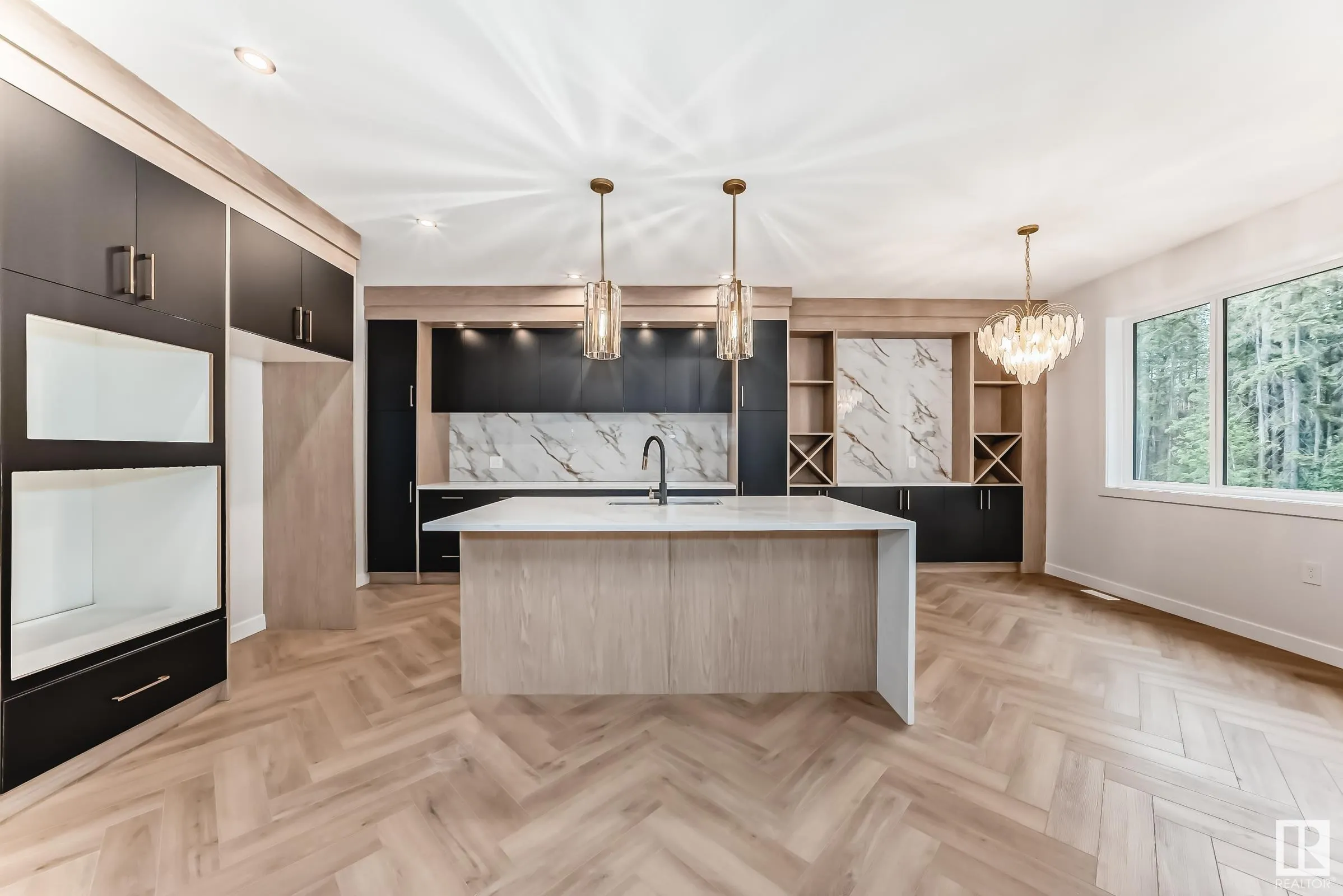 55 MEADOWGROVE Lane