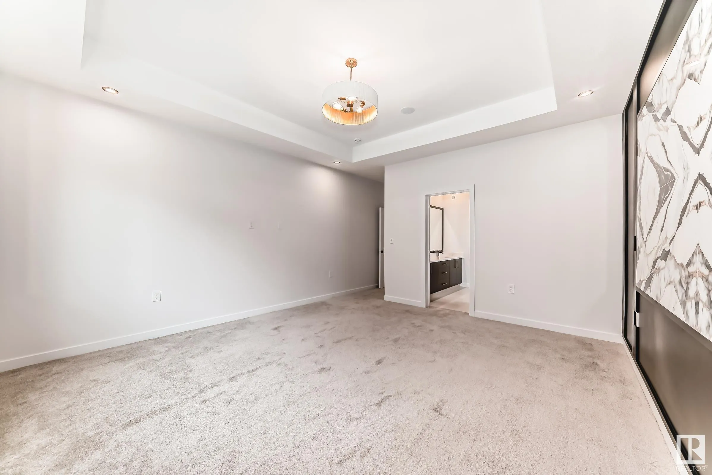 55 MEADOWGROVE Lane