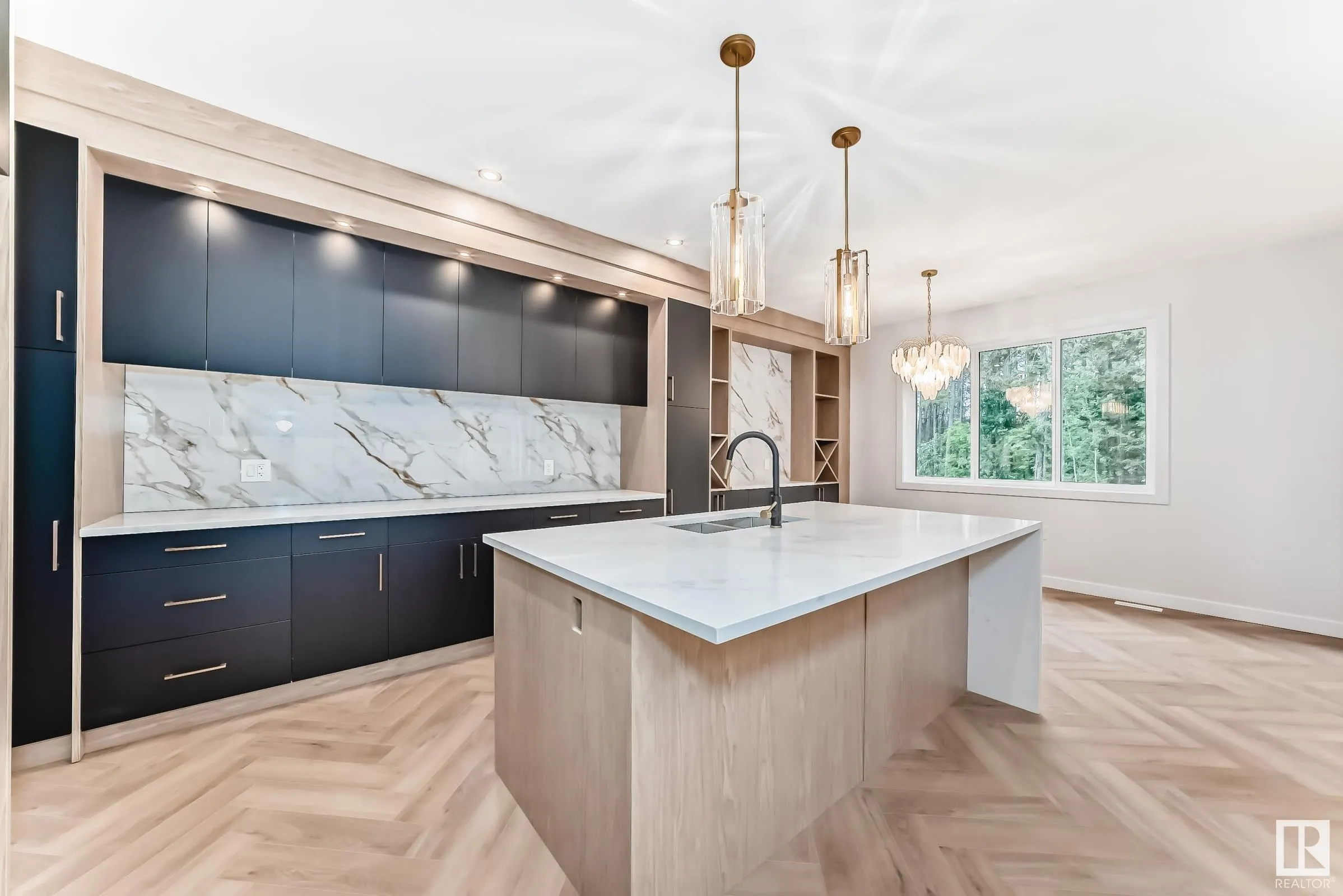 55 MEADOWGROVE Lane