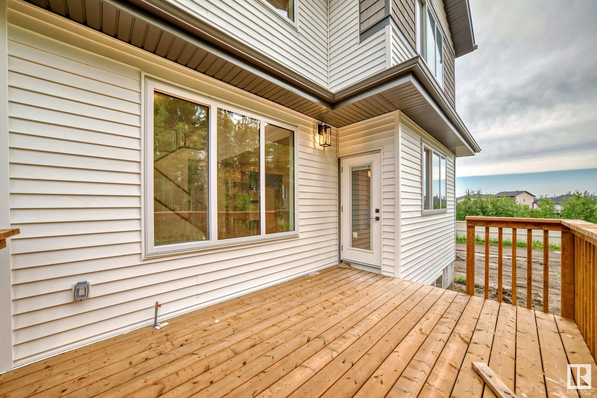 55 MEADOWGROVE Lane