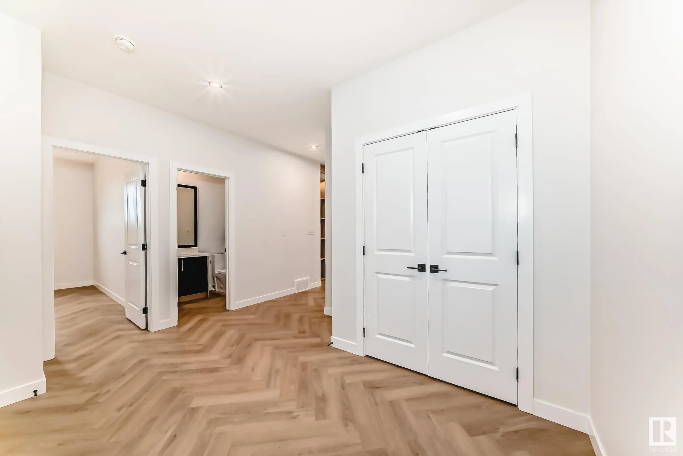 55 MEADOWGROVE Lane