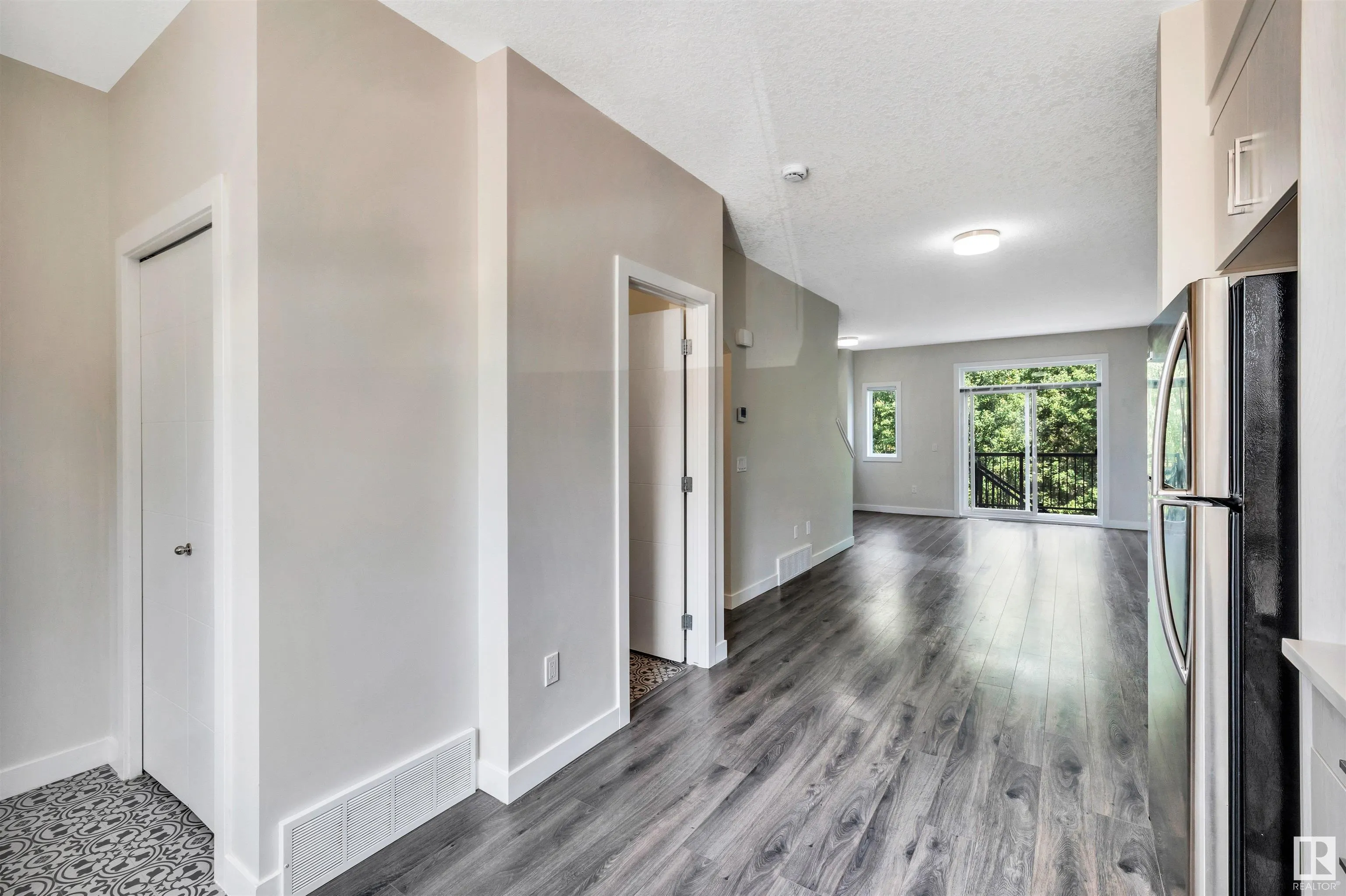 600 BELLEROSE Drive