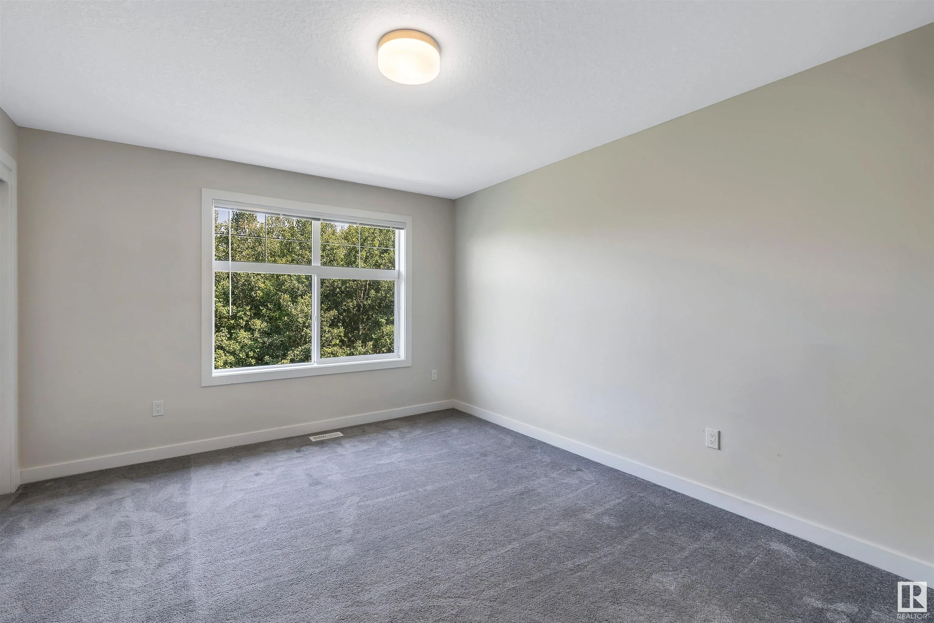 600 BELLEROSE Drive