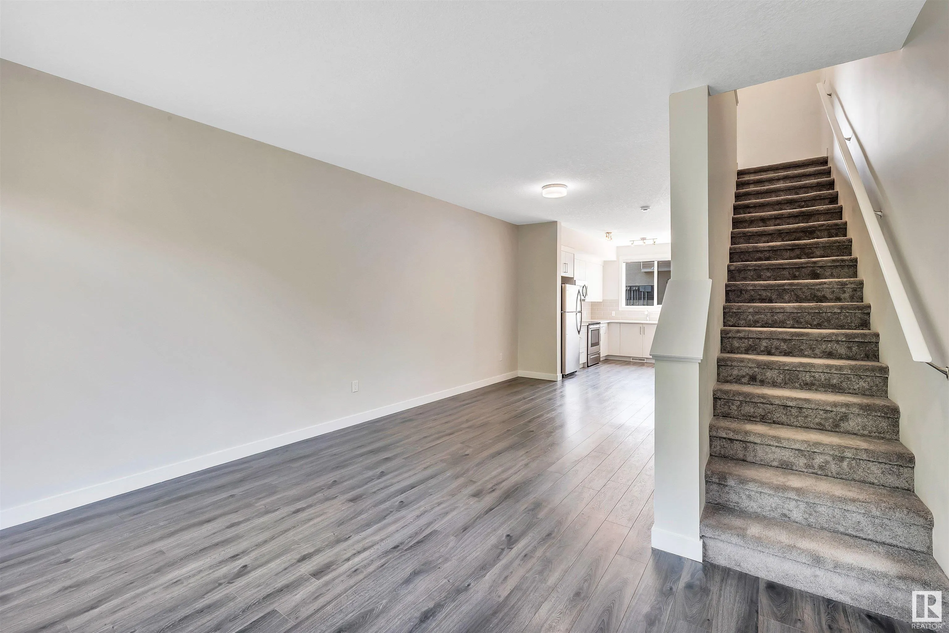 600 BELLEROSE Drive