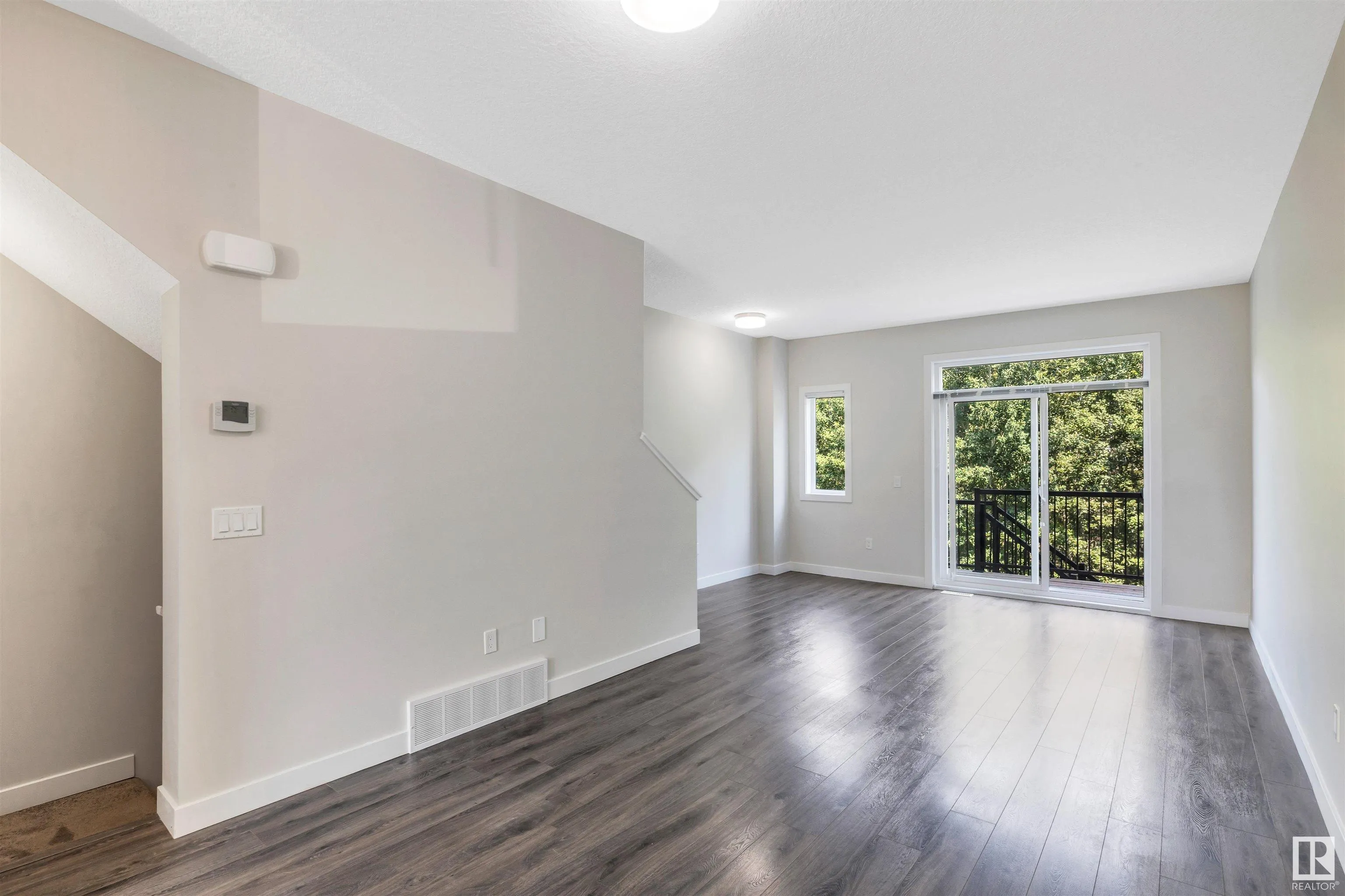600 BELLEROSE Drive