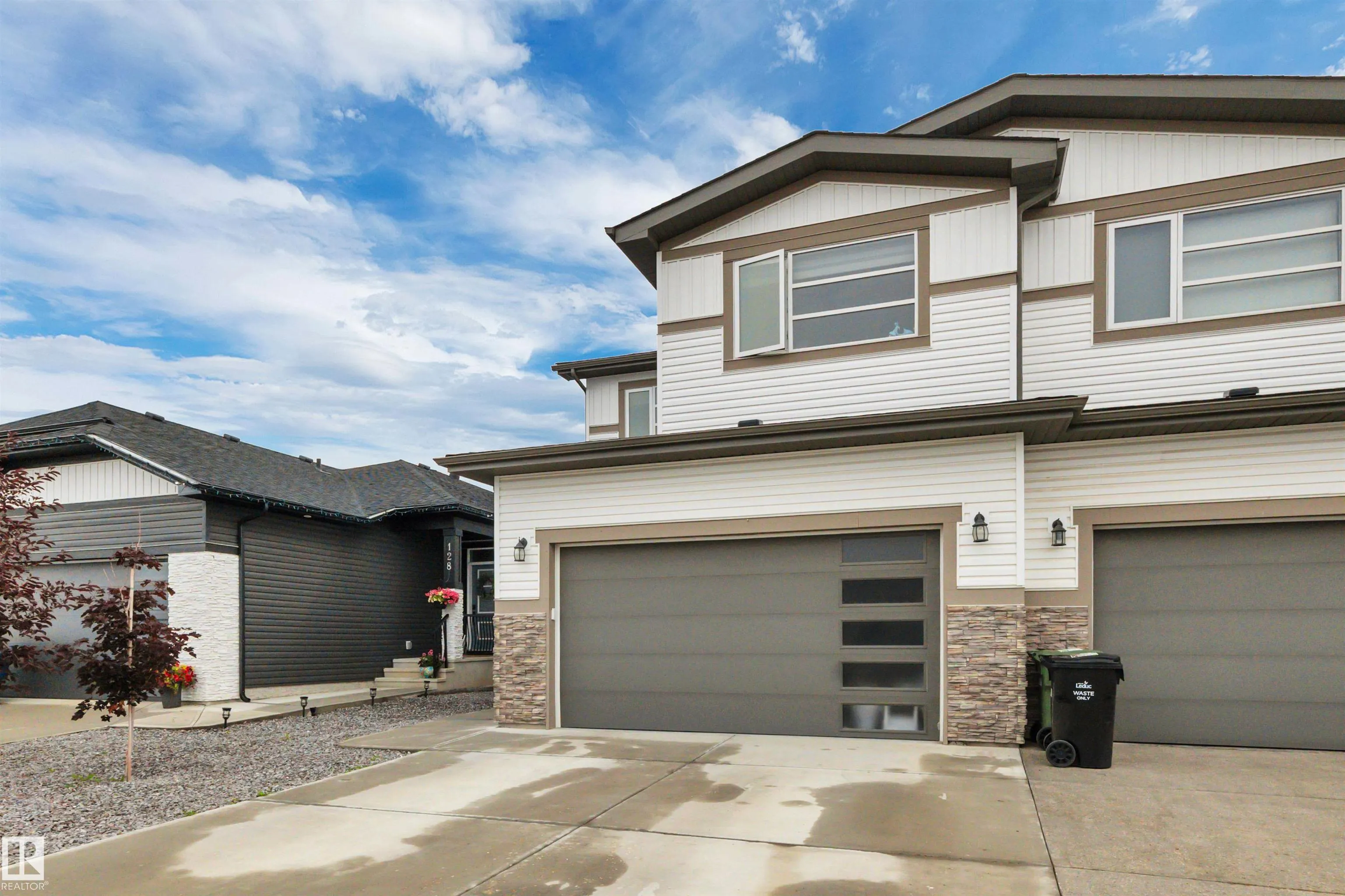 126 ASTON Bend