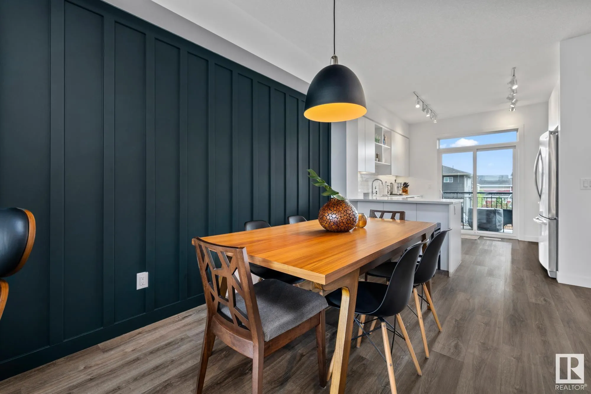 100 Jensen Lakes Boulevard