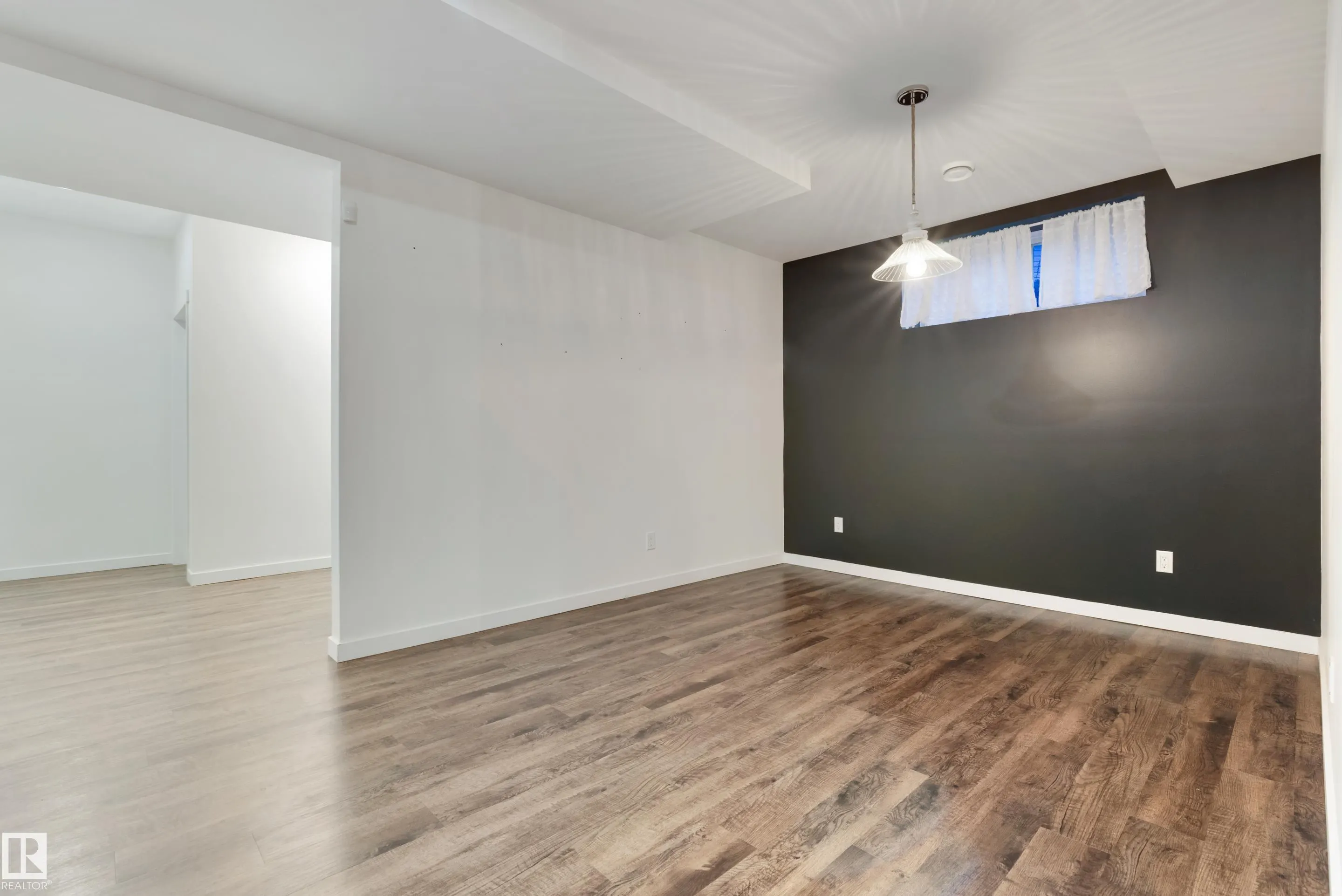 56 MCKENZIE Close