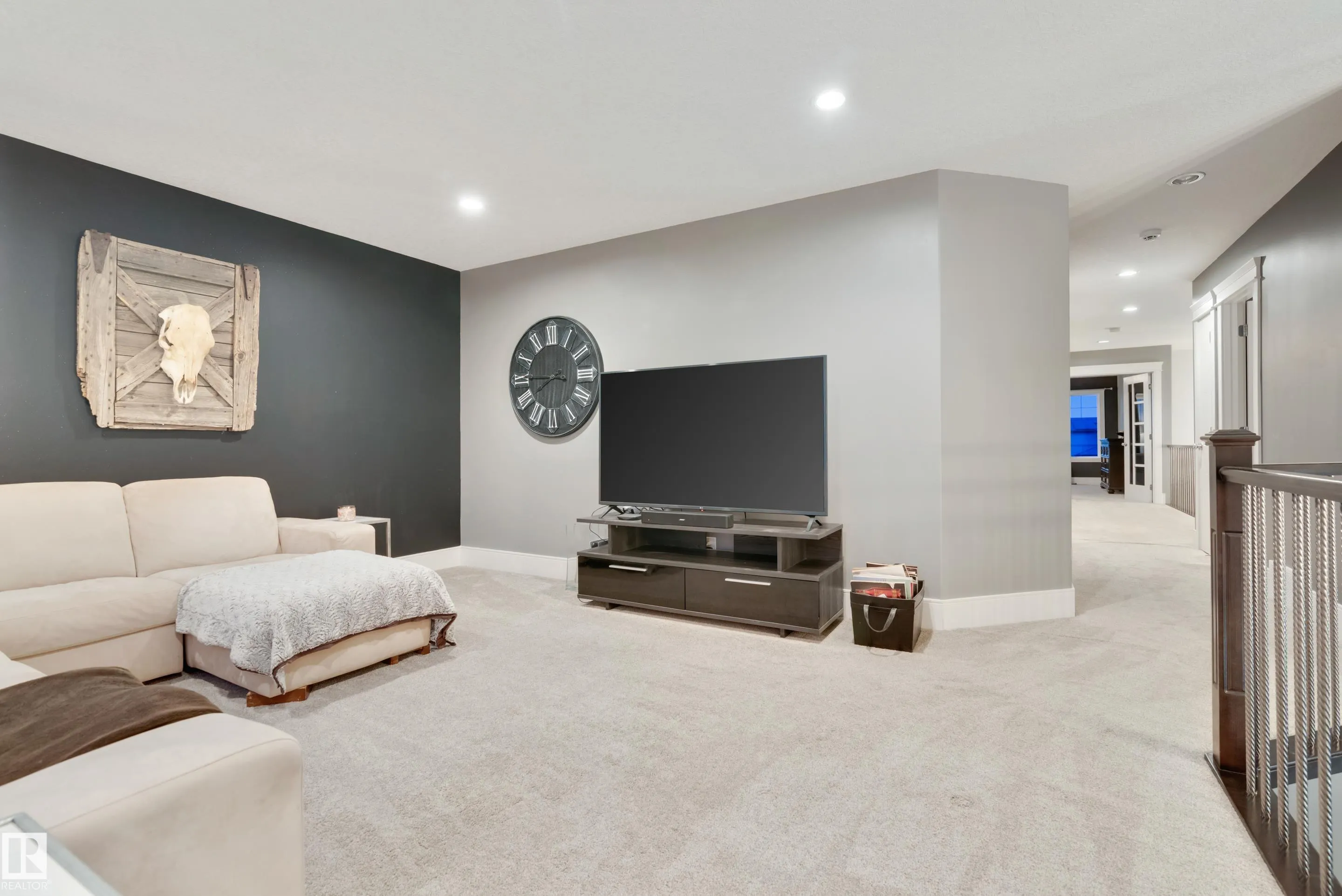 56 MCKENZIE Close