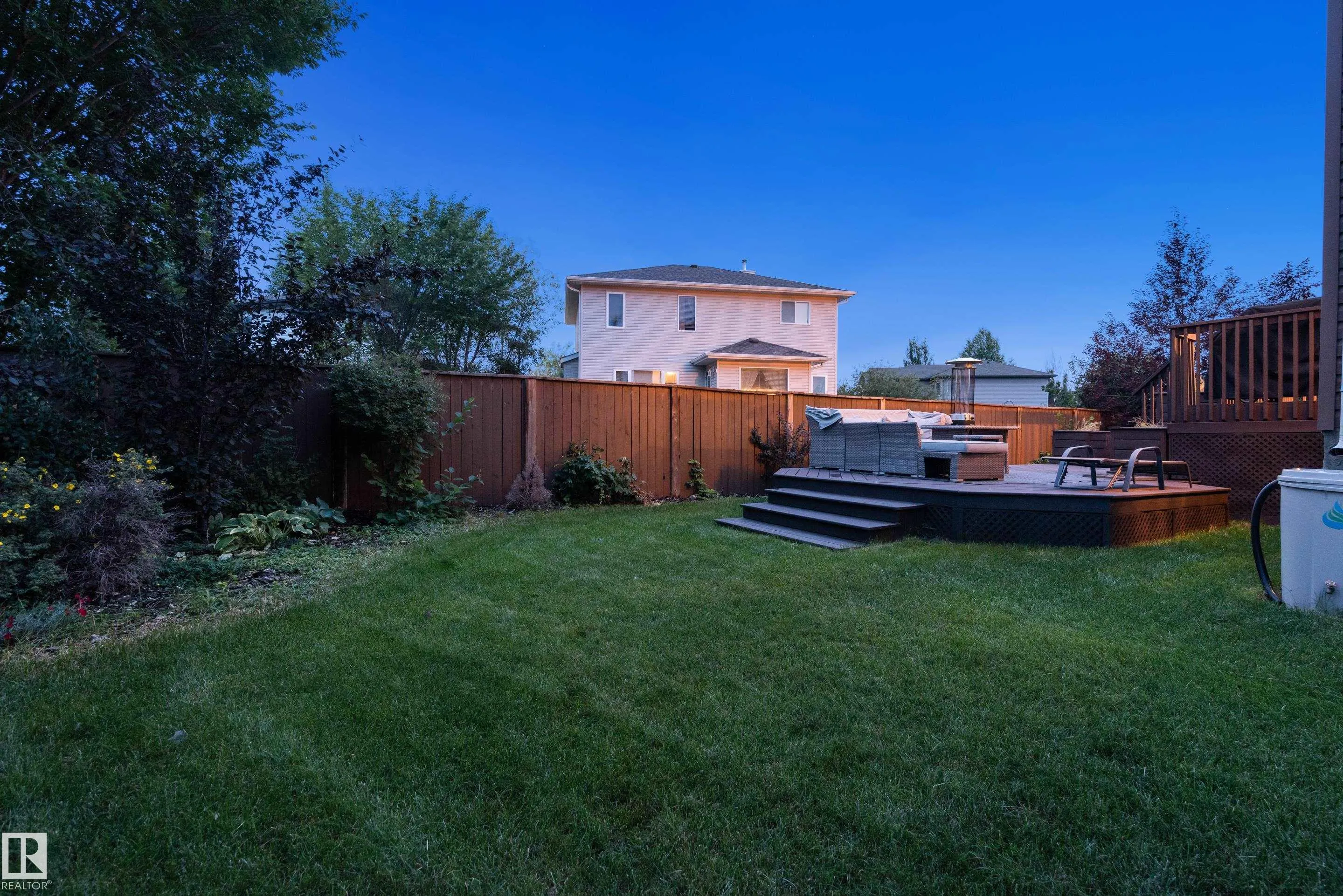 56 MCKENZIE Close