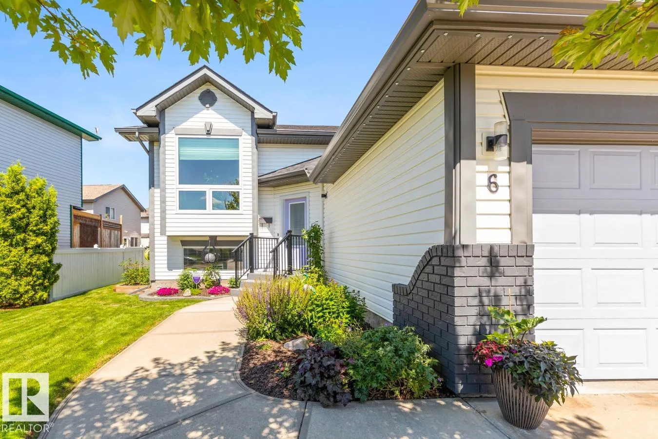 6 Brochu Court